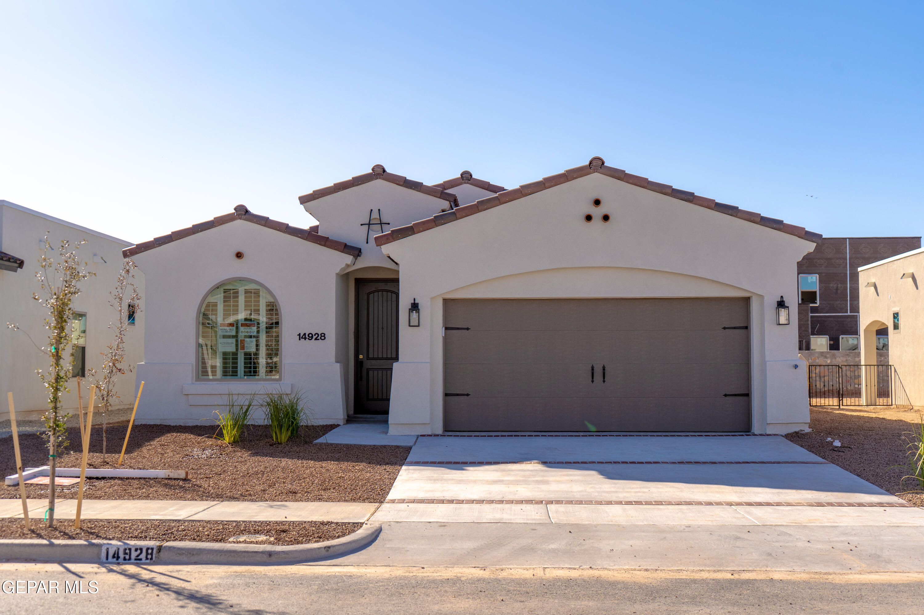 529 Paseo De La Reina Street, Horizon City, TX 79928