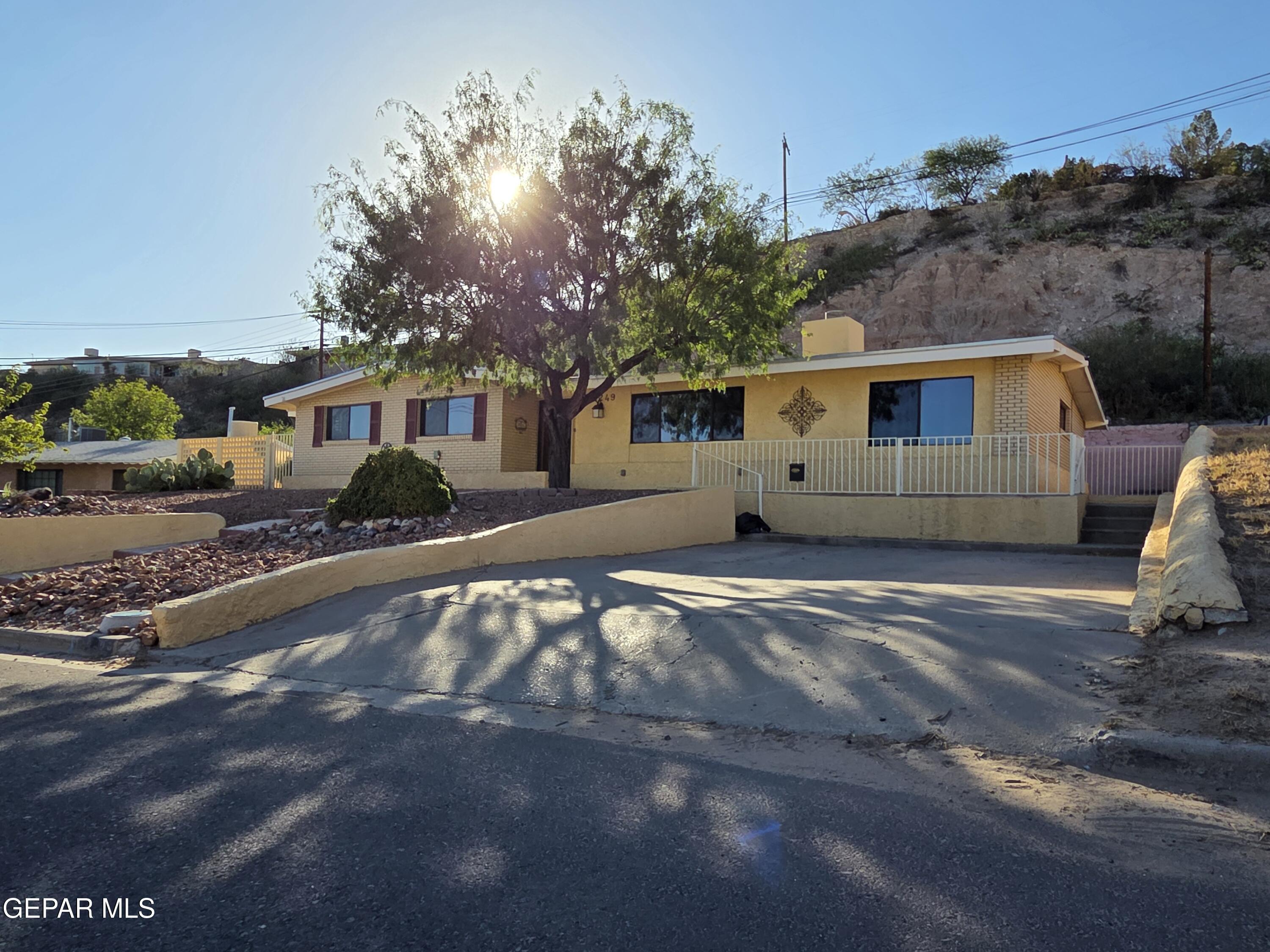 4249 CANTERBURY Drive, El Paso, TX 79902