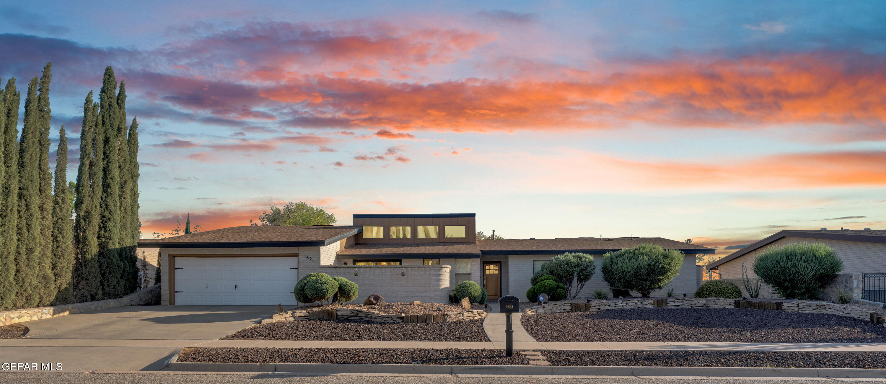 1621 TOMMY AARON Drive, El Paso, TX 79936
