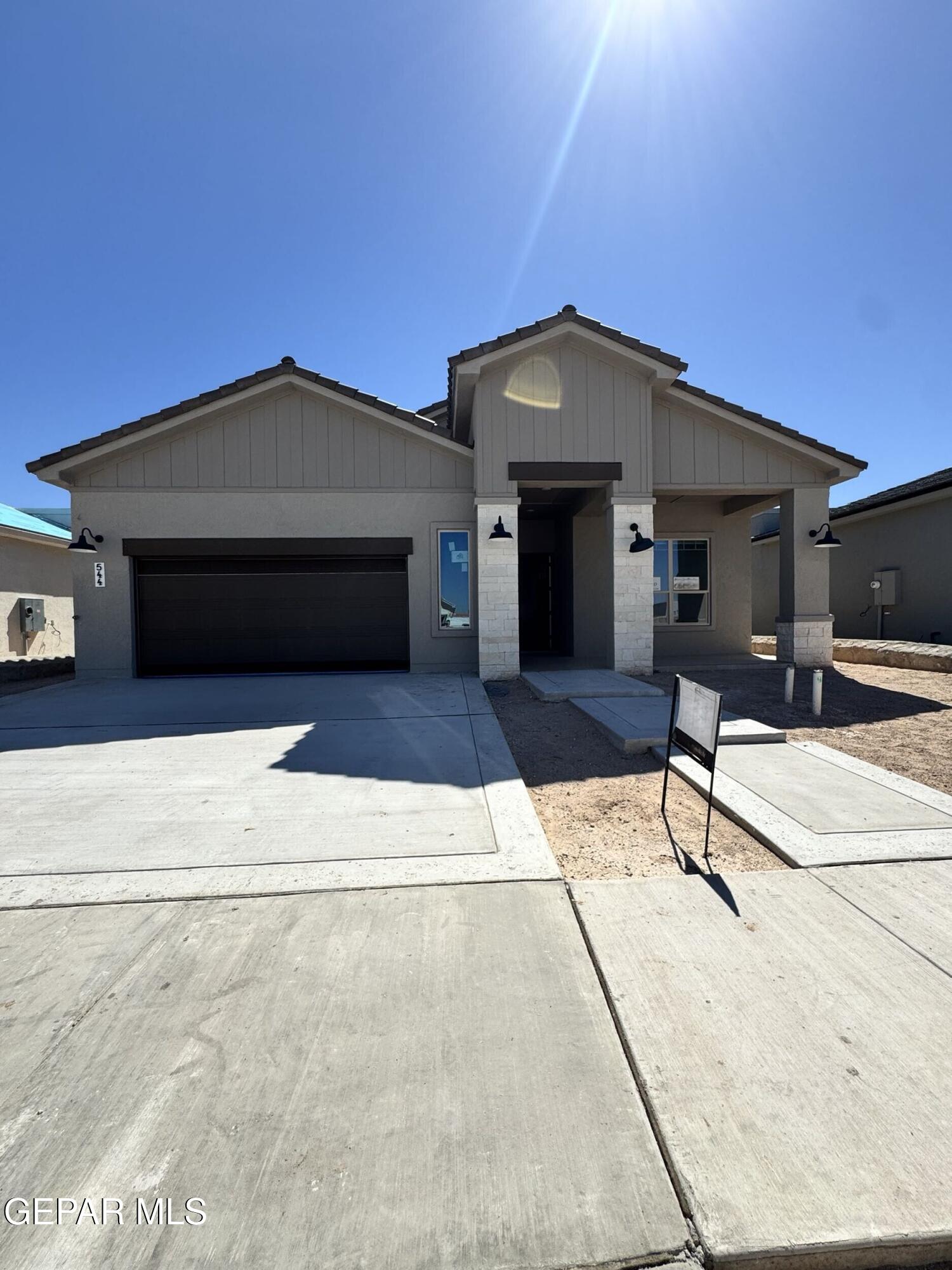 544 Paseo De La Reina Street, El Paso, TX 79928