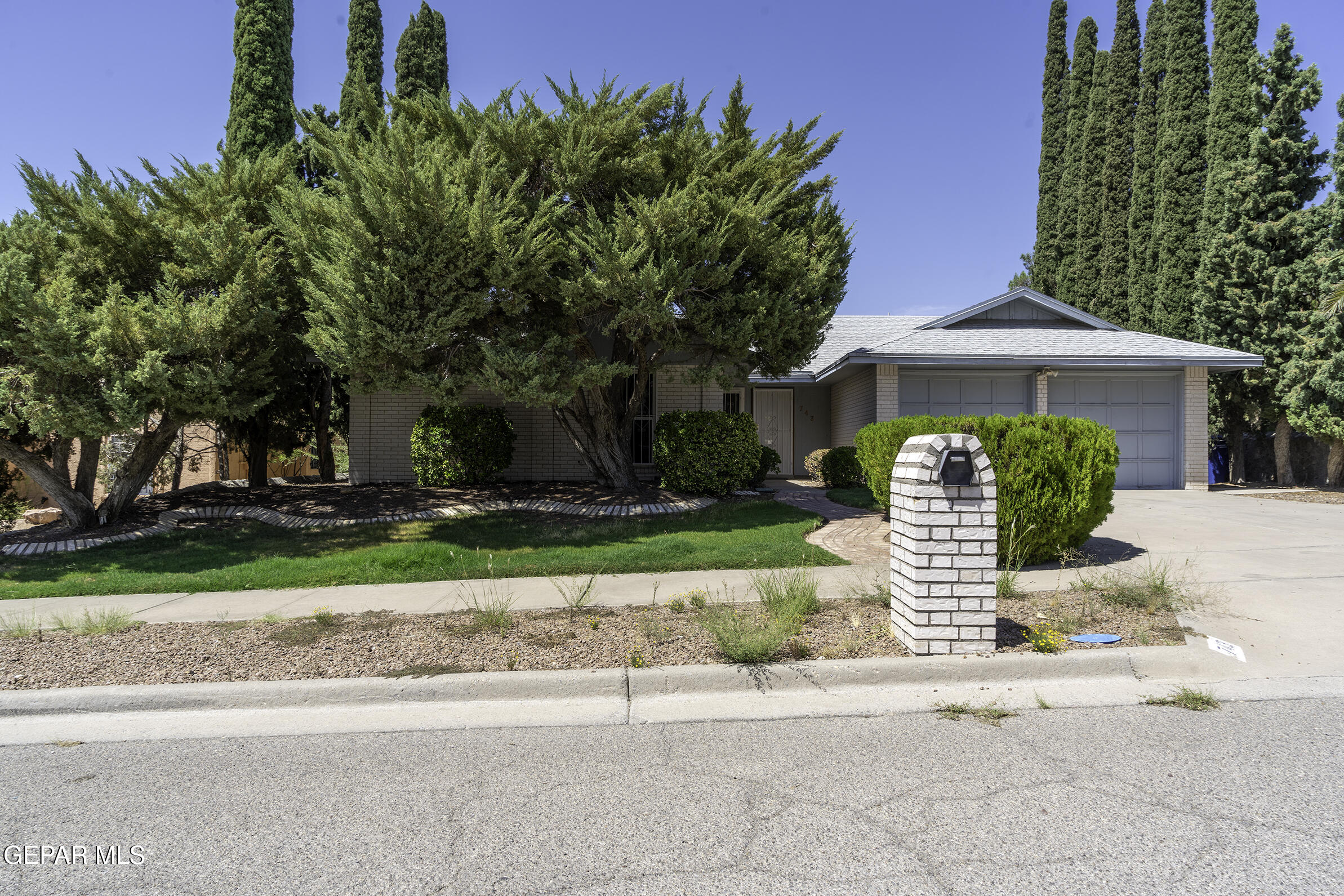 743 ESPOLON Drive, El Paso, TX 79912