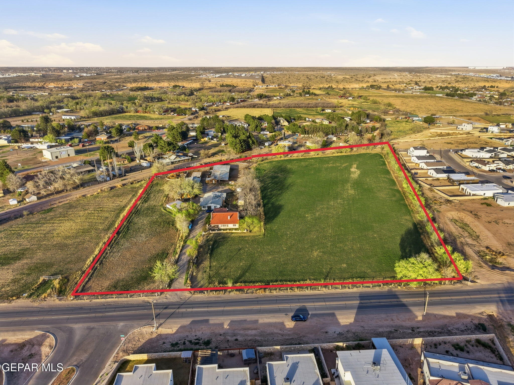 11897 N LOOP Drive, Socorro, TX 79927