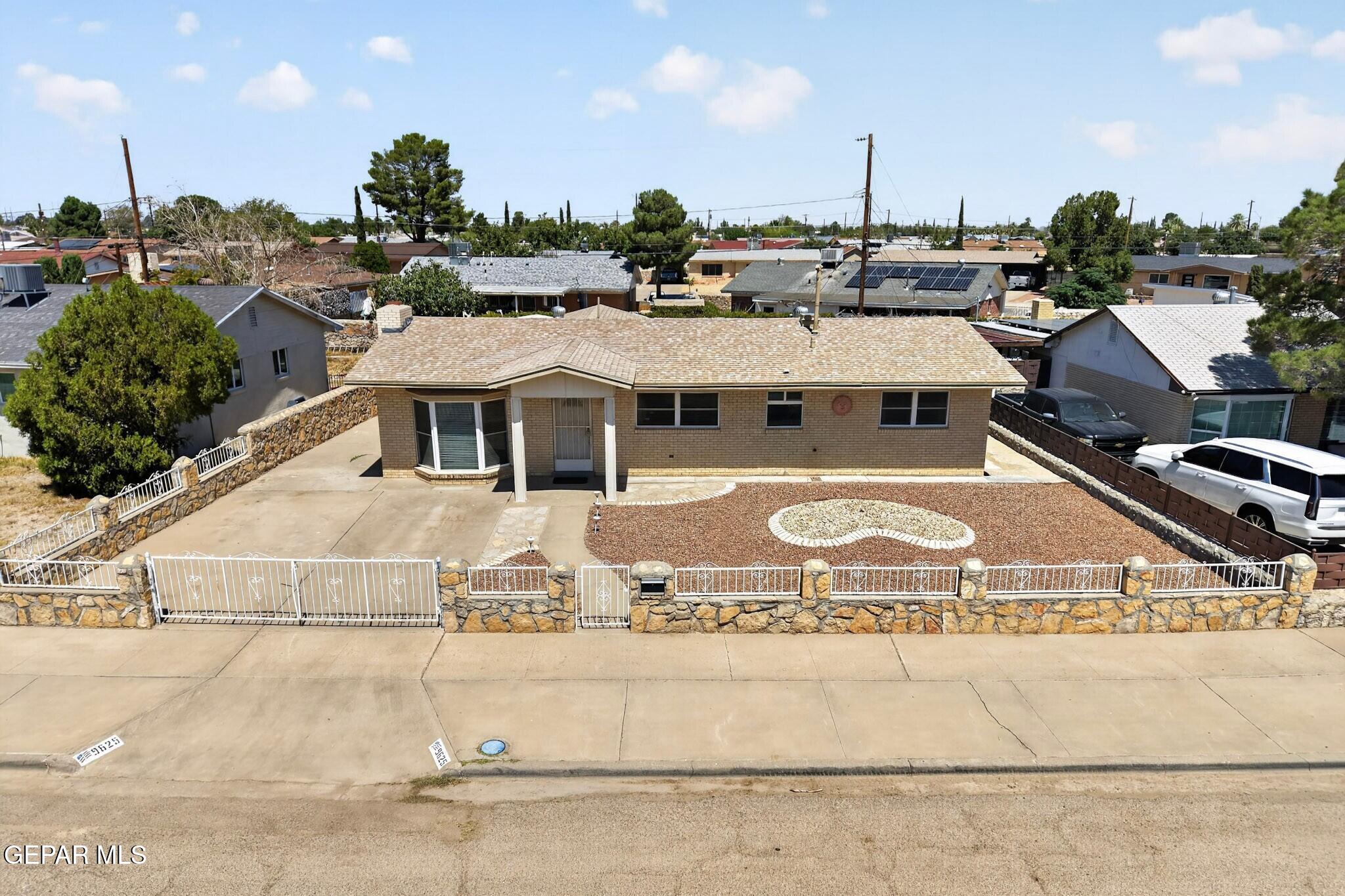 9625 SELKIRK Drive, El Paso, TX 79925