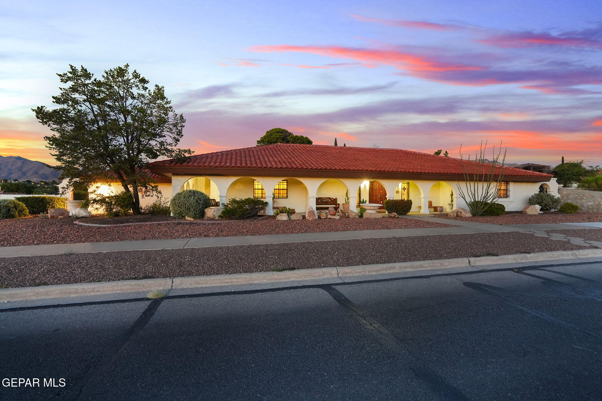 6738 WESTWIND Drive, El Paso, TX 79912