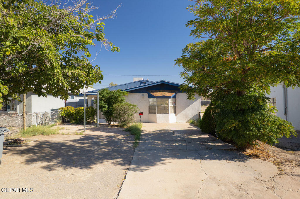 9265 LEONARDO Avenue, El Paso, TX 79907