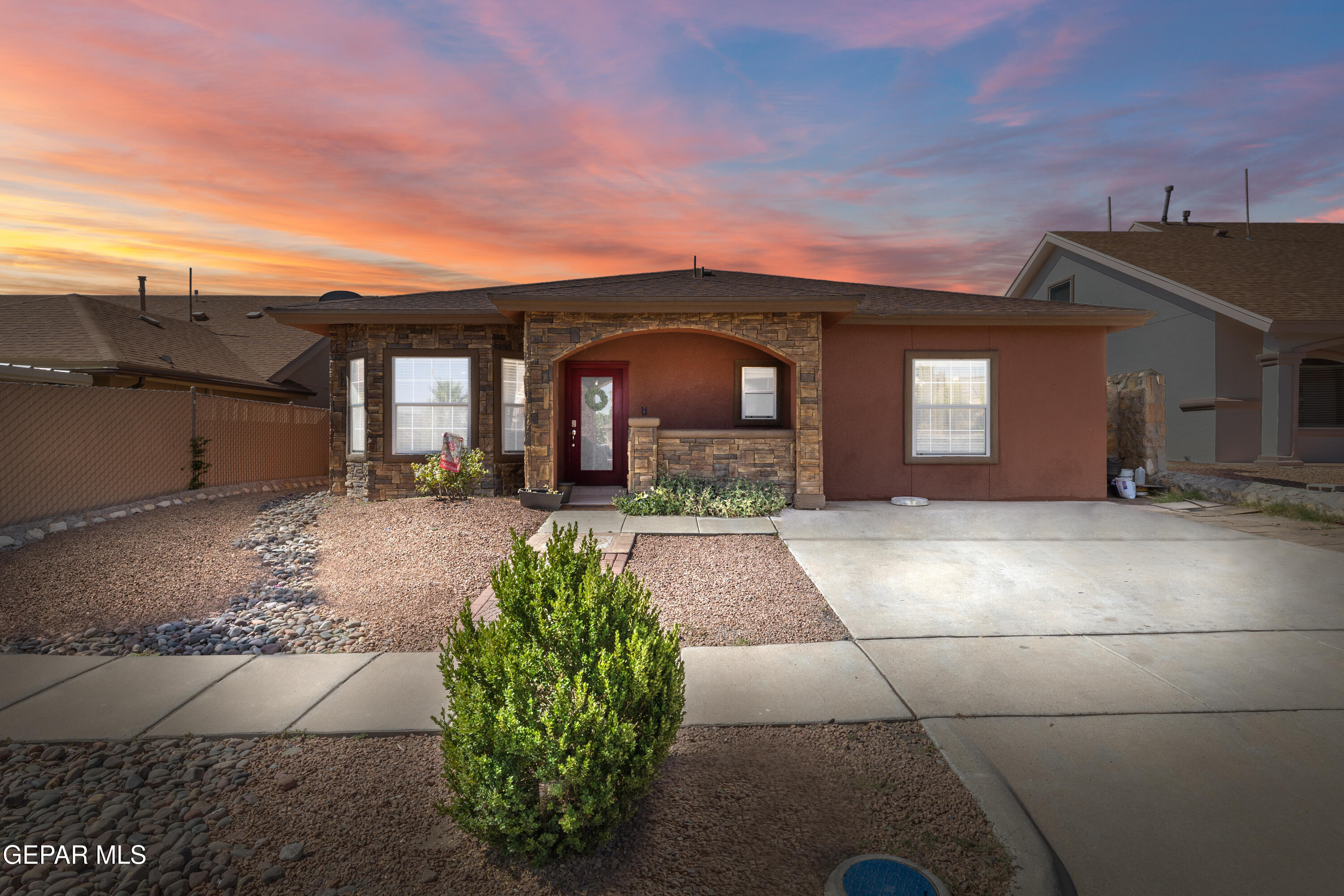 4624 Robert Acosta Drive, El Paso, TX 79934