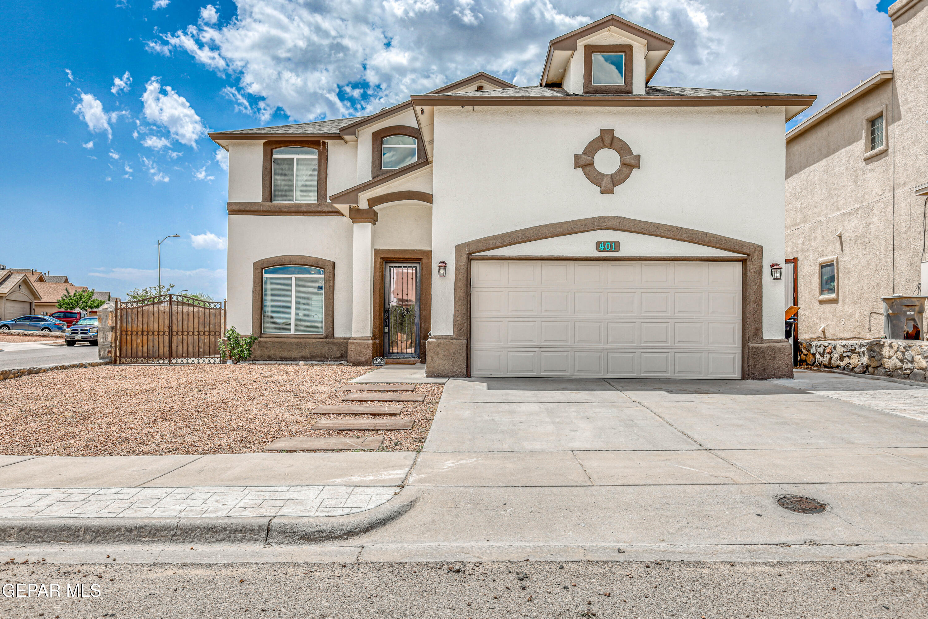 401 EVERLOOK Lane, Horizon City, TX 79928
