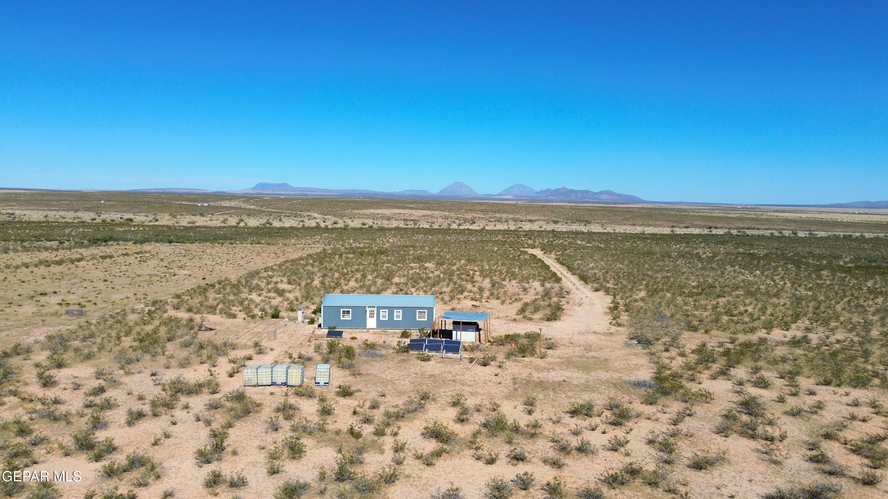 26 Ponderosa Road, Salt Flat, TX 79847