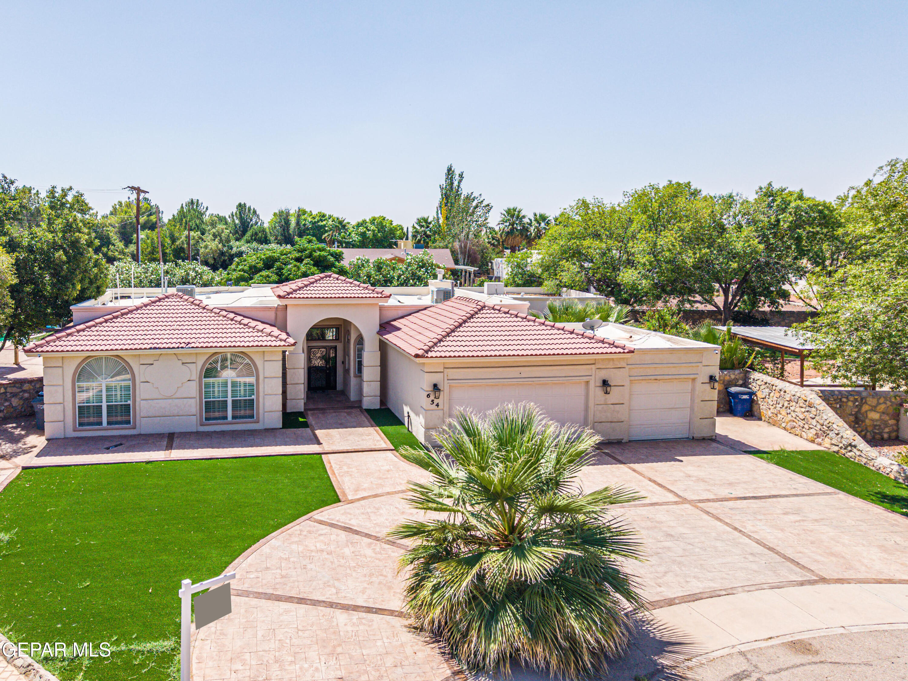 654 NORMA RAE Court, El Paso, TX 79932