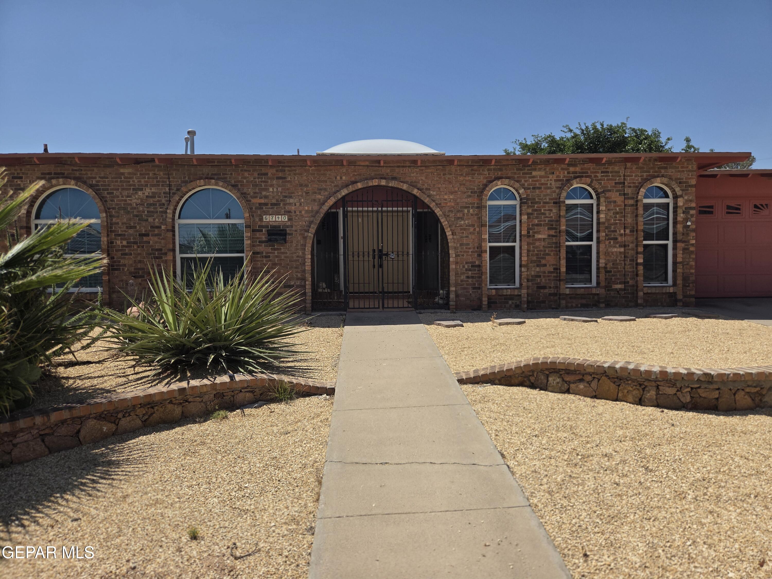 6740 MORNINGSIDE Circle, El Paso, TX 79904
