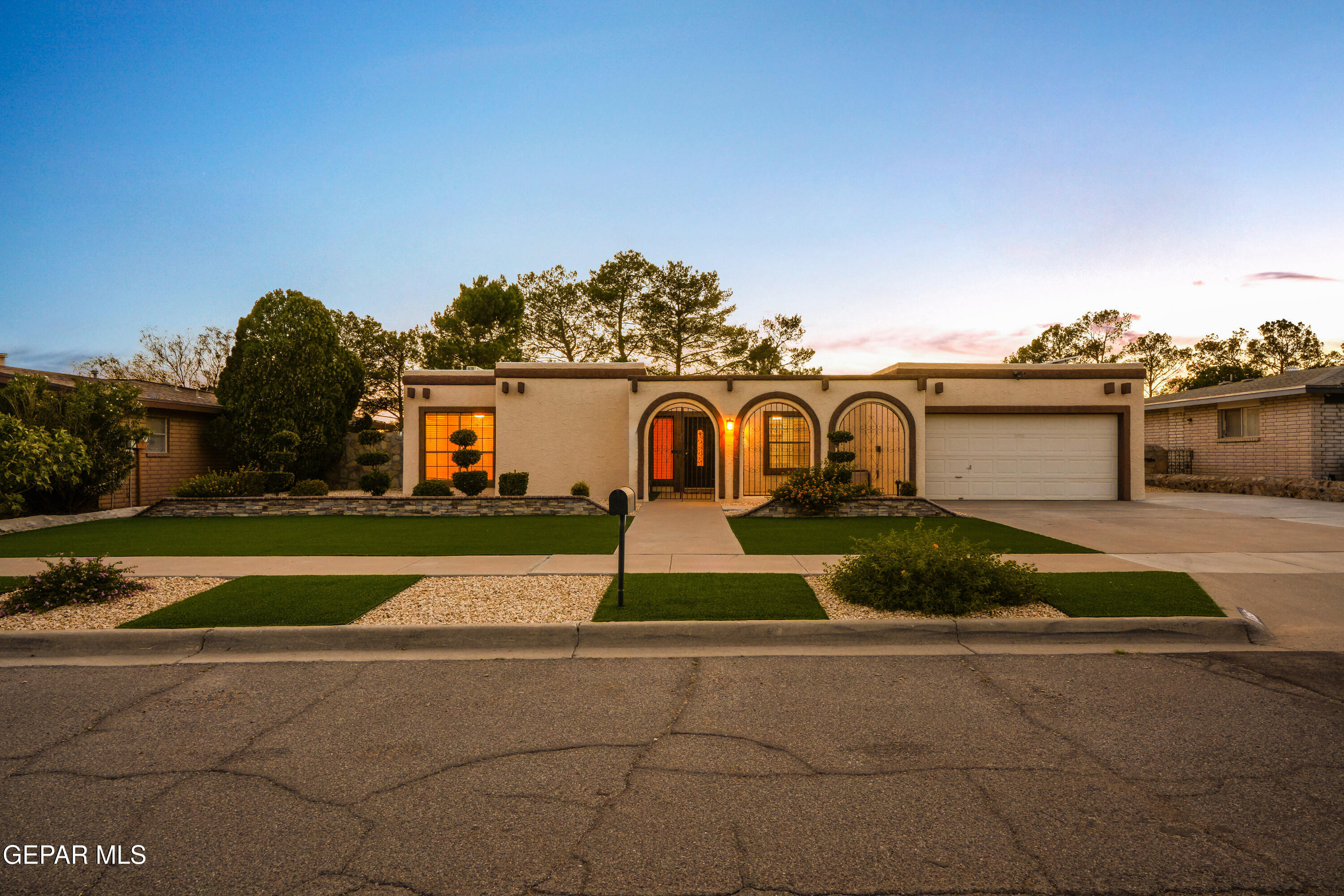 6957 GRANERO Drive, El Paso, TX 79912