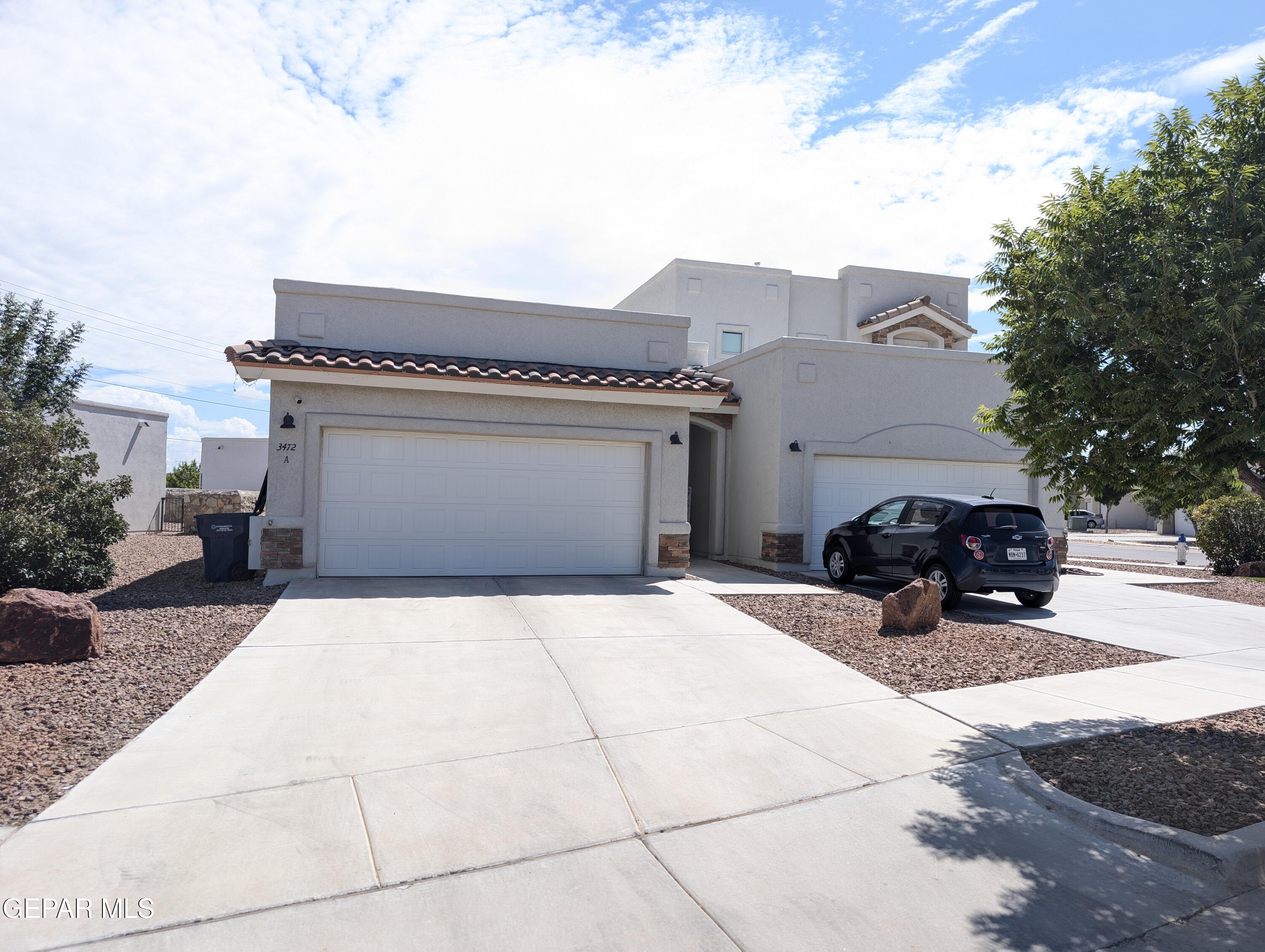 3472 Dana Grey Drive A and B, El Paso, TX 79938