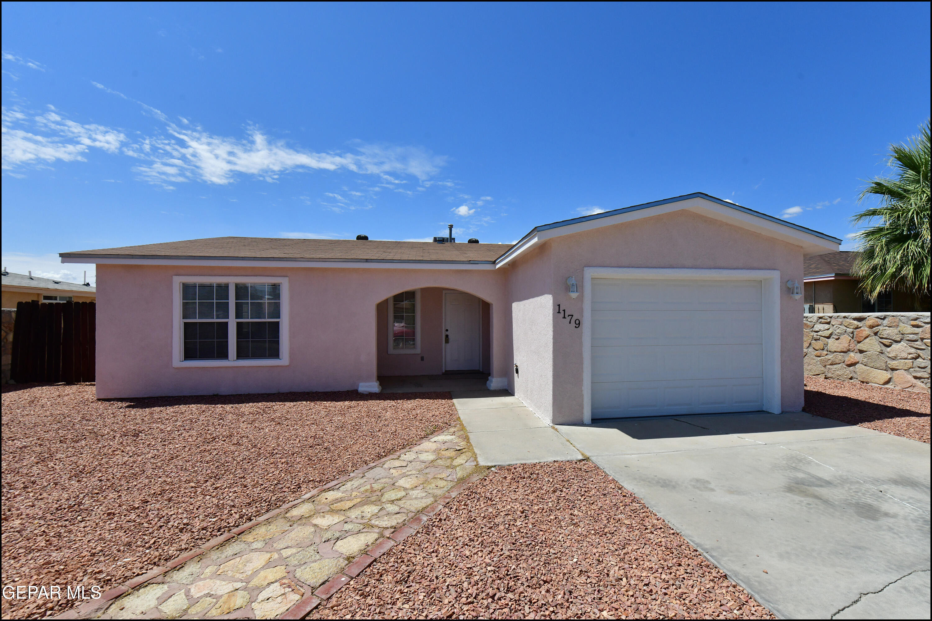 1179 ACEQUIA LINDA Road, Anthony, NM 88021