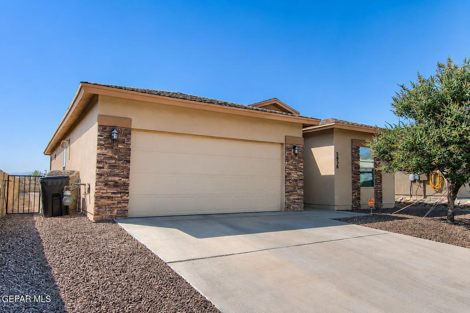 5858 LAURENSITO Street, Santa Teresa, NM 88008