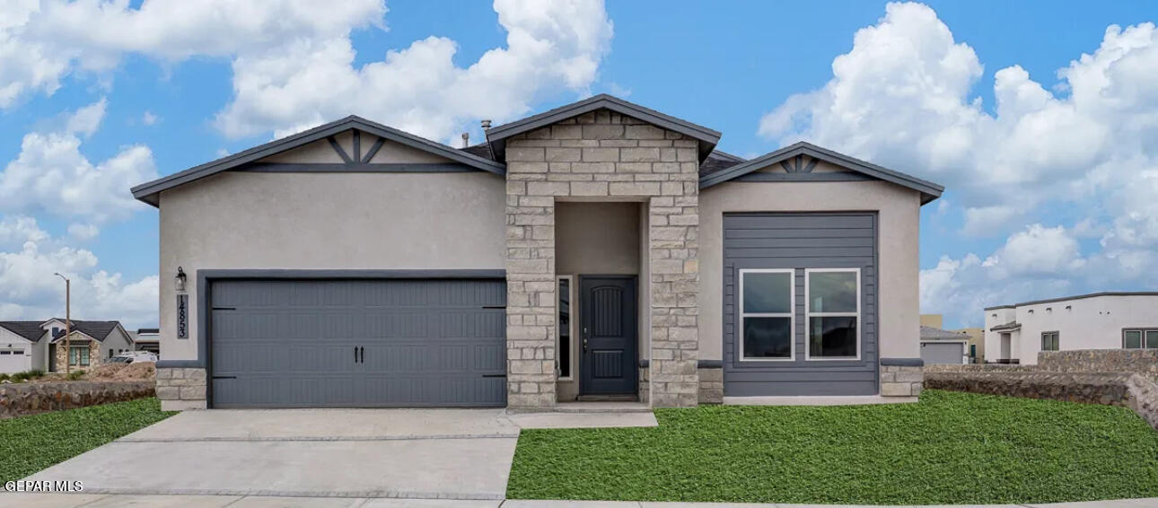 124 Loma Parda Trail, Sunland Park, NM 88063