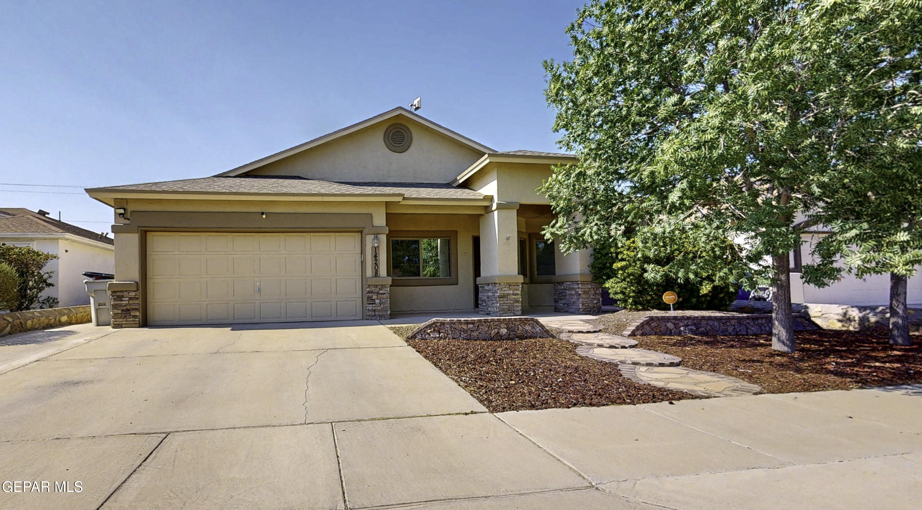 14208 HONEY POINT Drive, El Paso, TX 79938