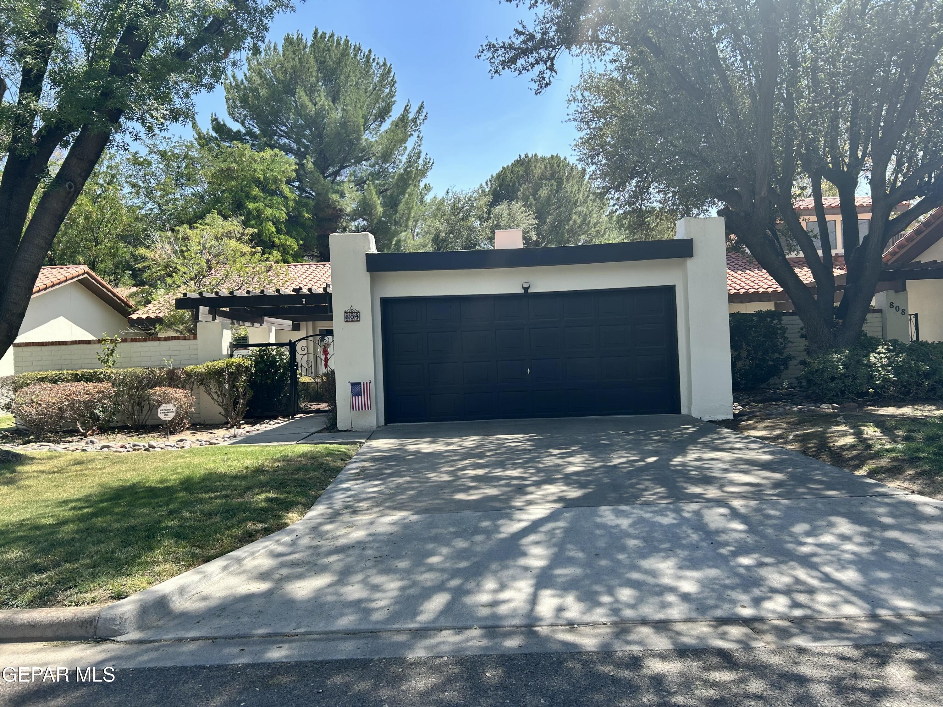 804 LAKESHORE Drive, El Paso, TX 79932