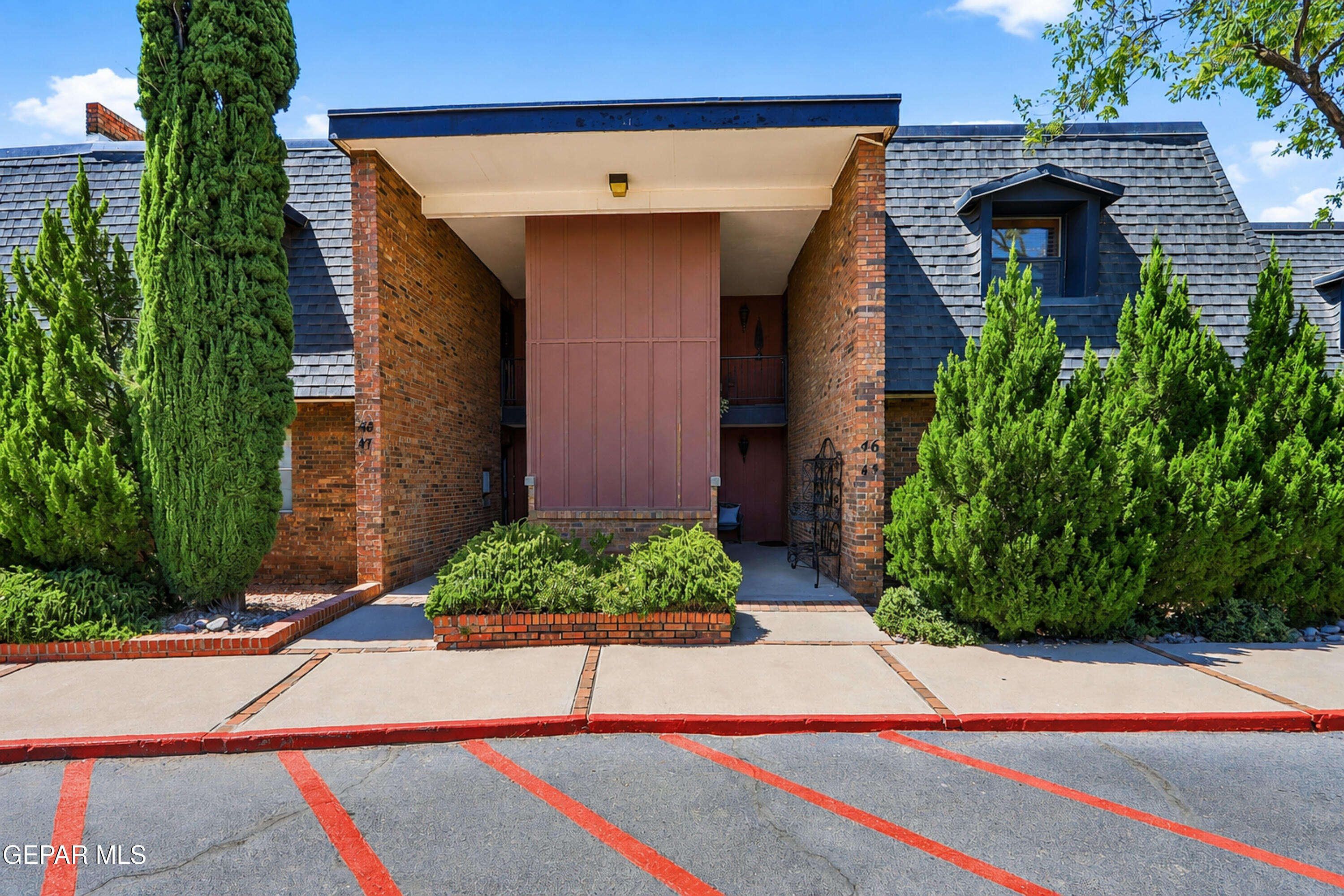 4800 N Stanton Street 46, El Paso, TX 79902
