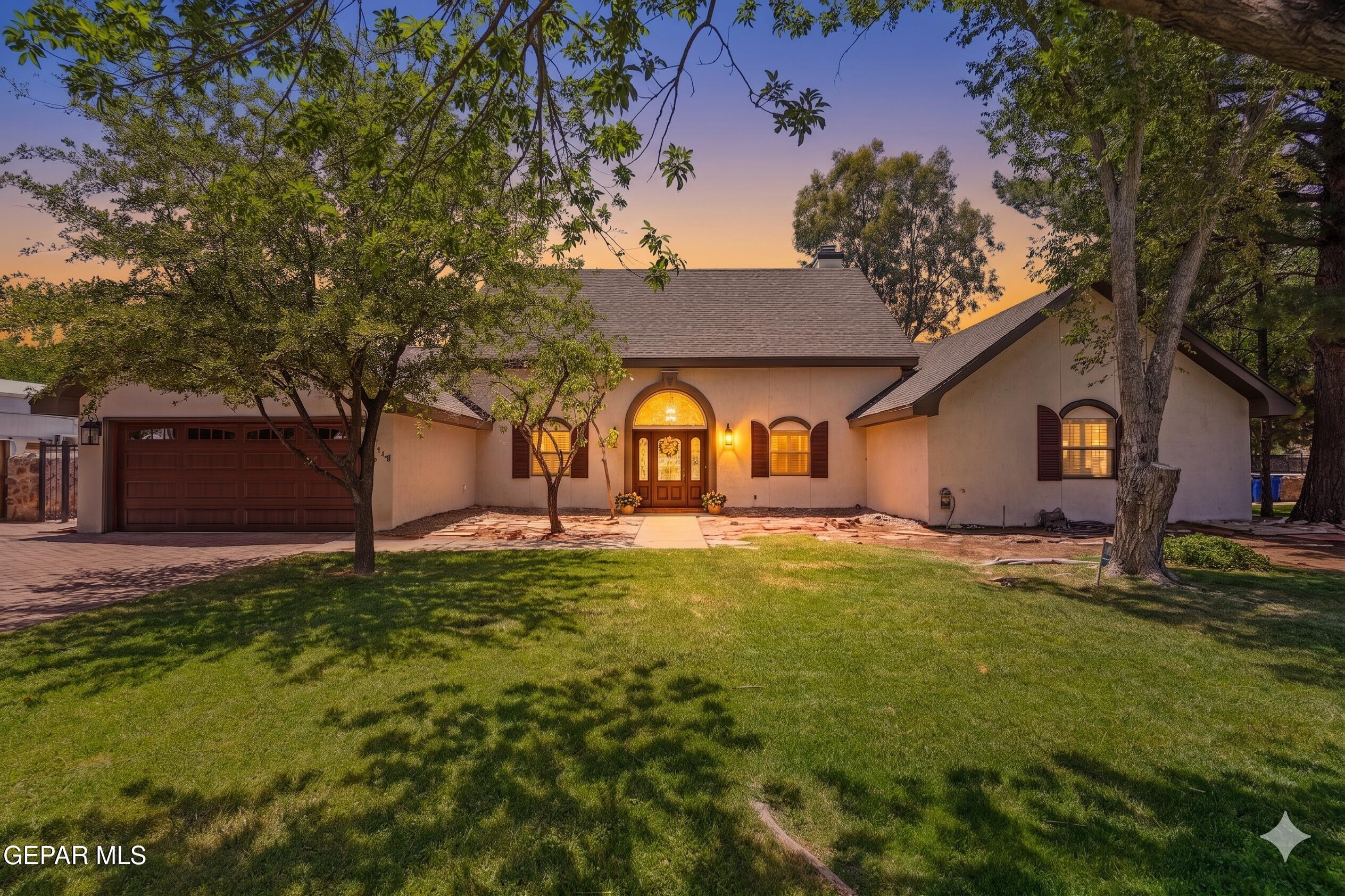 360 RIO ESTANCIA Drive, El Paso, TX 79932