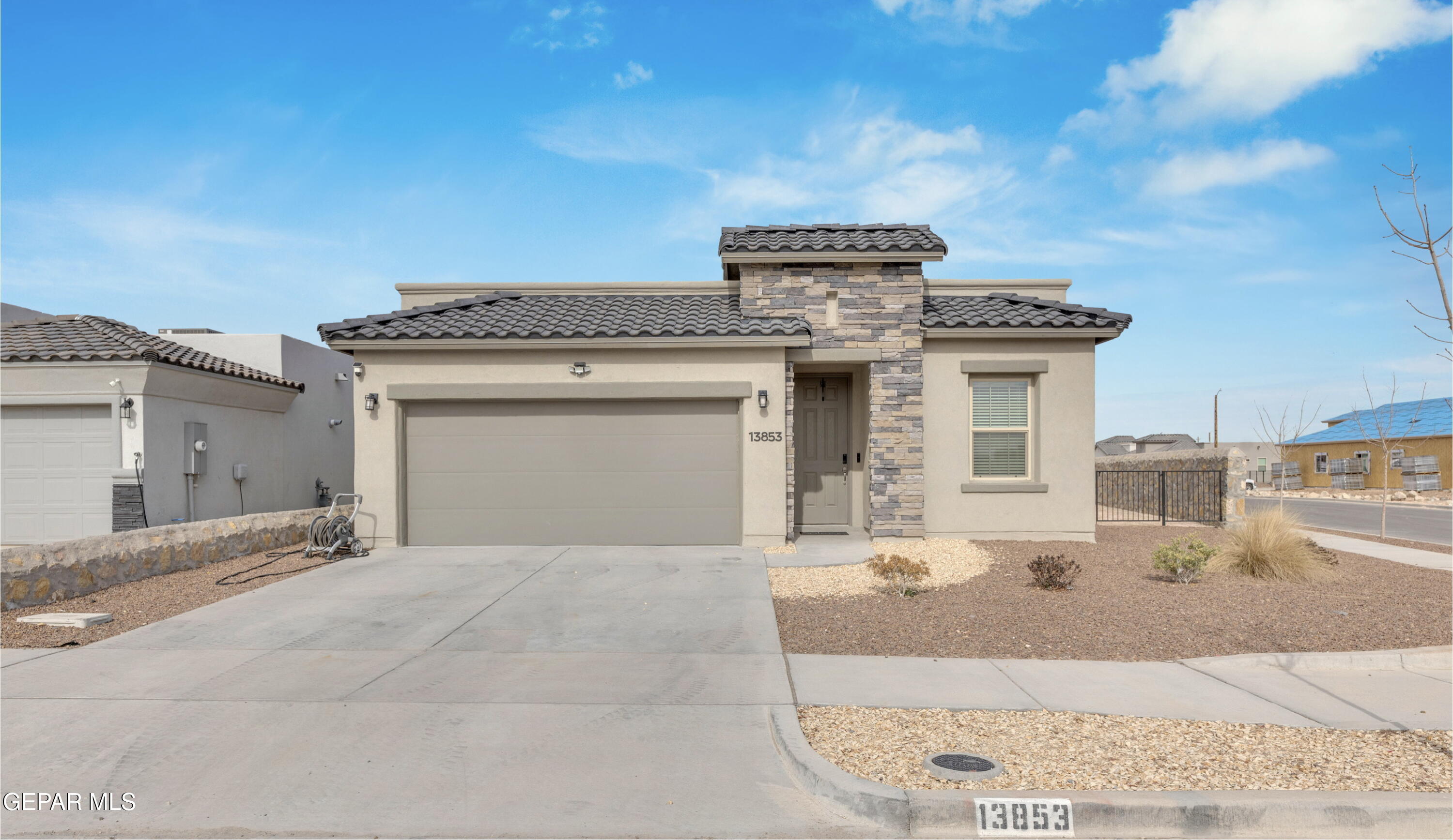 13853 Paseo Perlas Drive, Horizon City, TX 79928