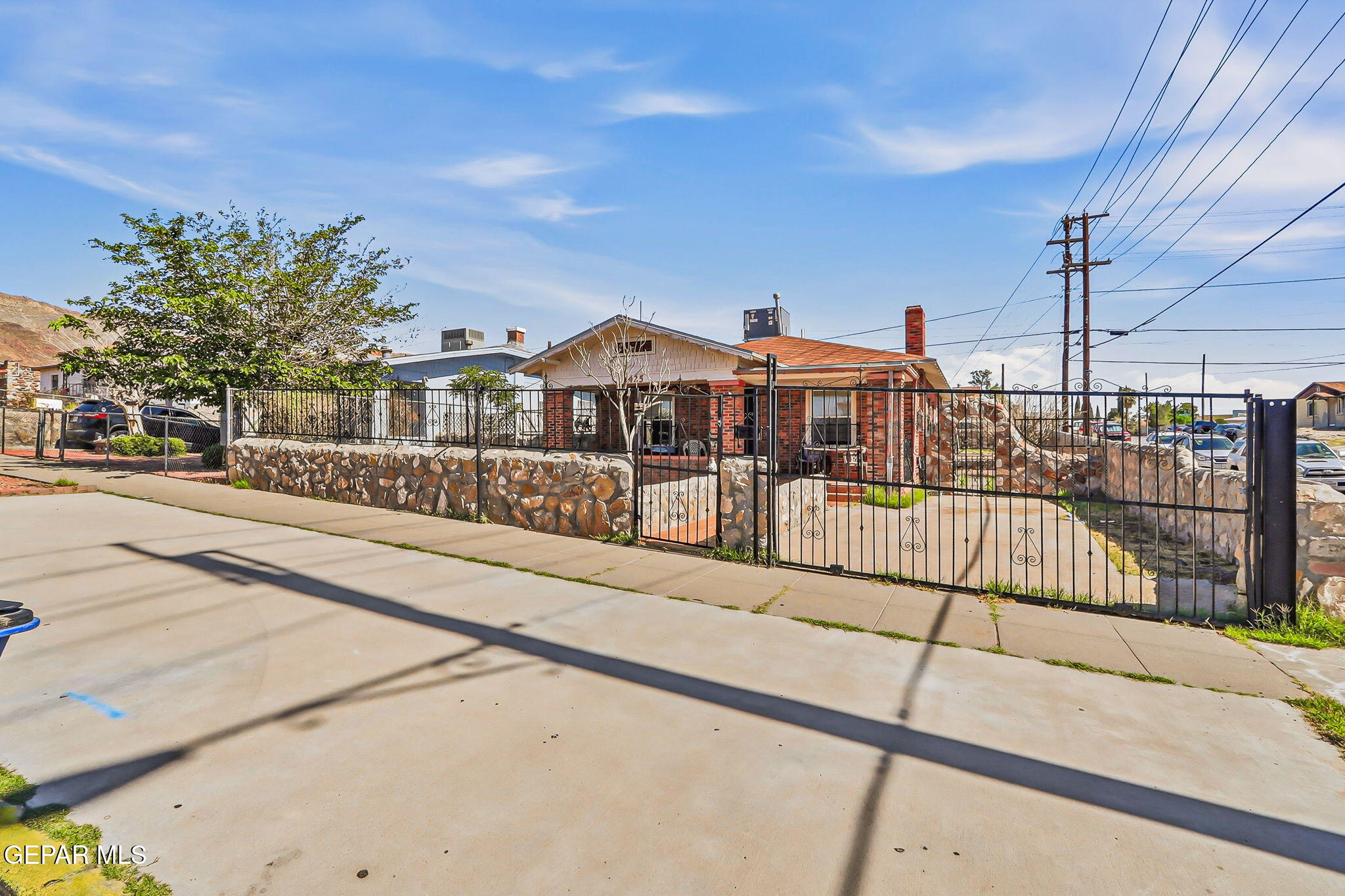 3425 MEMPHIS Avenue, El Paso, TX 79930