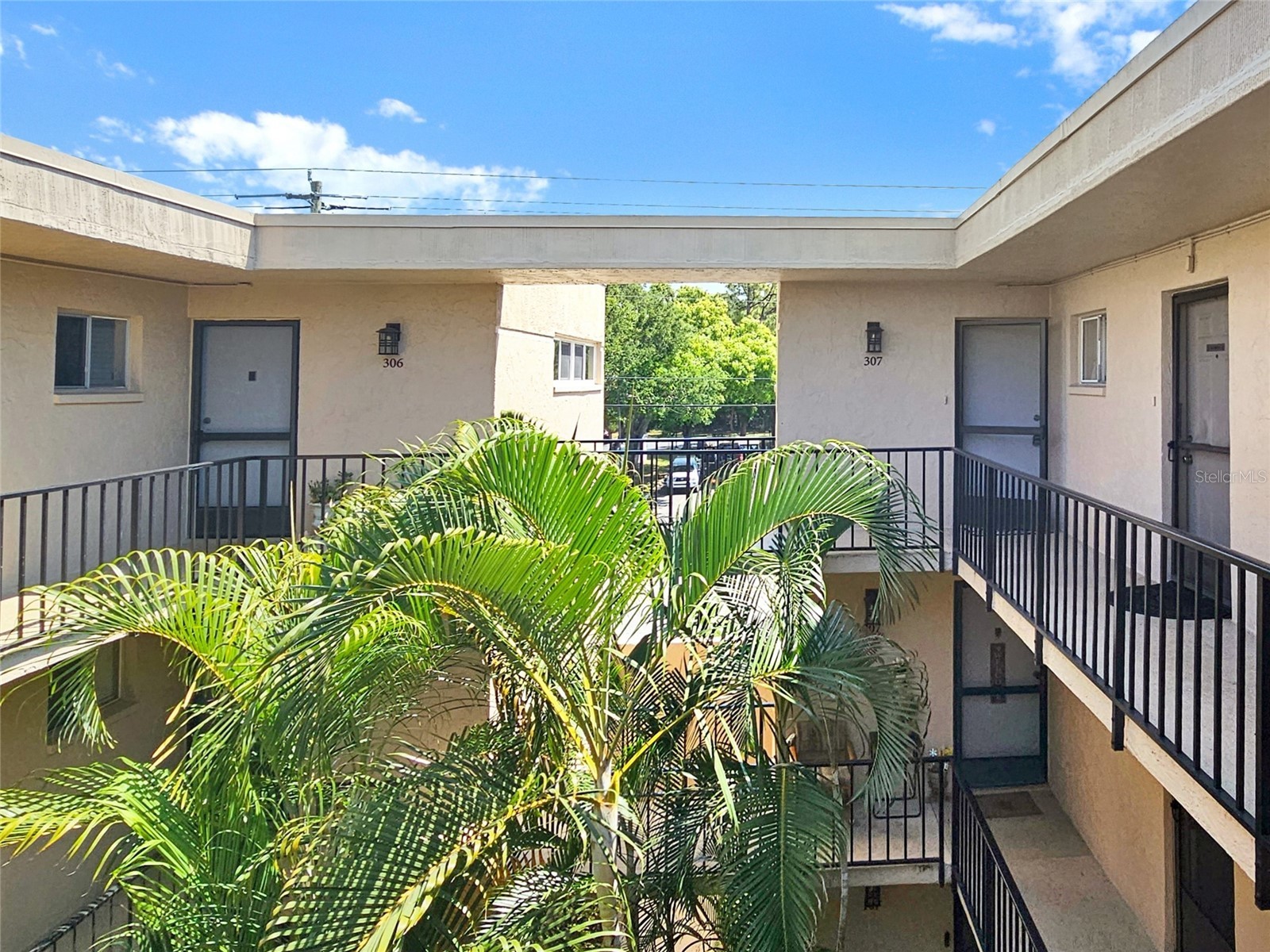 2763 WOODGATE LANE 307
