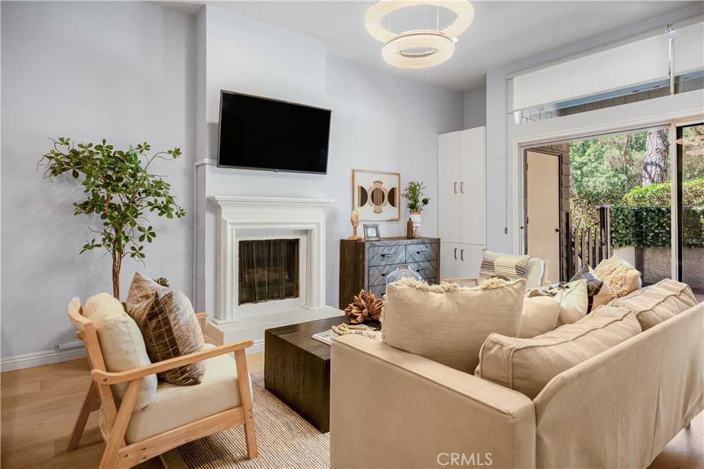 1054 Seco Street 106