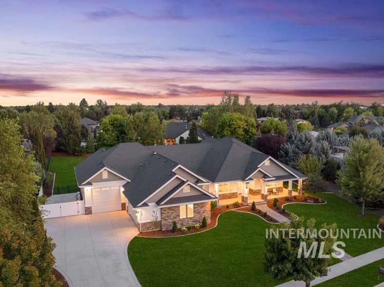 2849 W Chartwell Dr, Eagle ID 83616