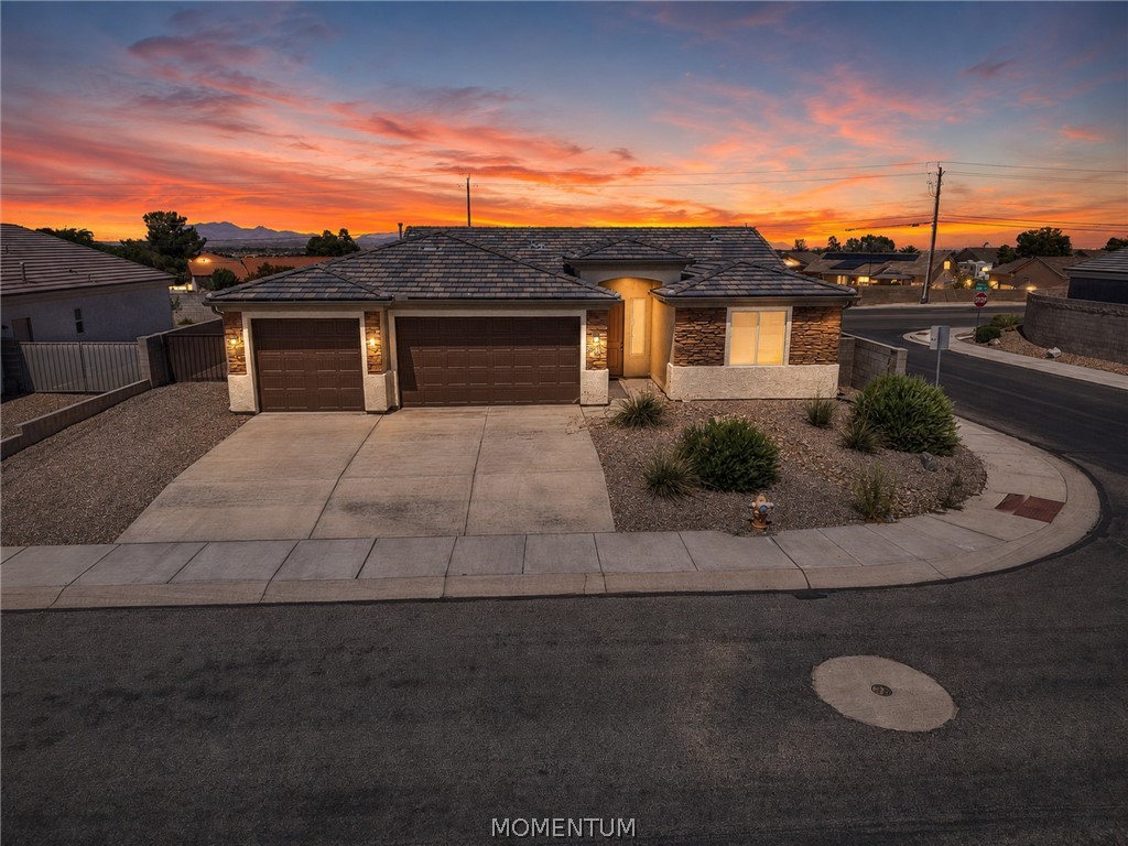 3621 Oak Cliffs Avenue