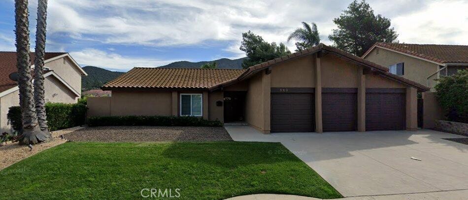 880 Tupelo Wood Court