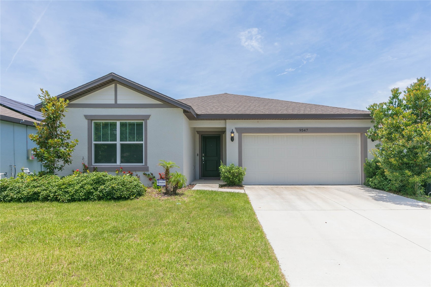 9547 SUMMERS CAY CIRCLE