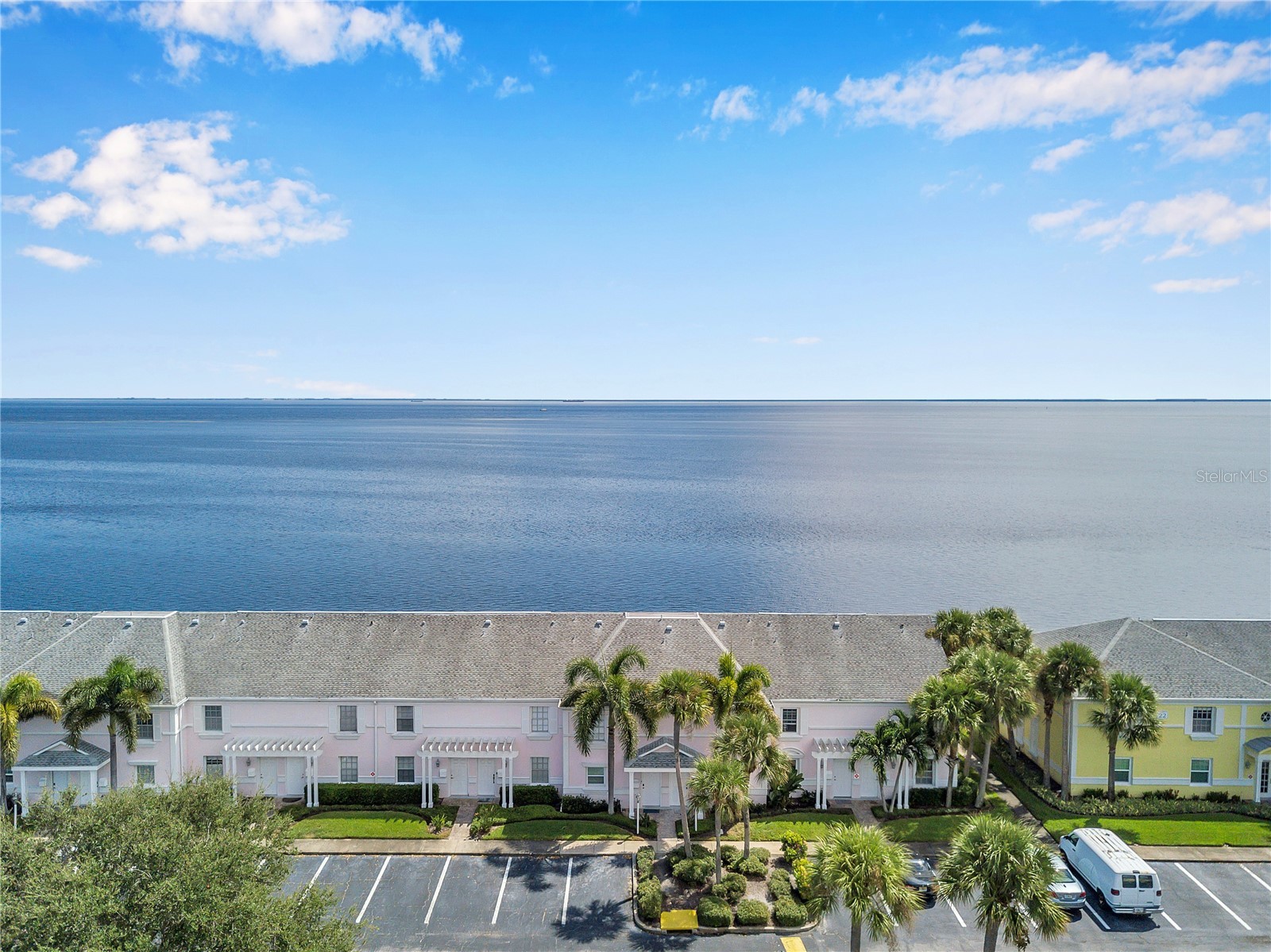 5172 COQUINA KEY DRIVE SE