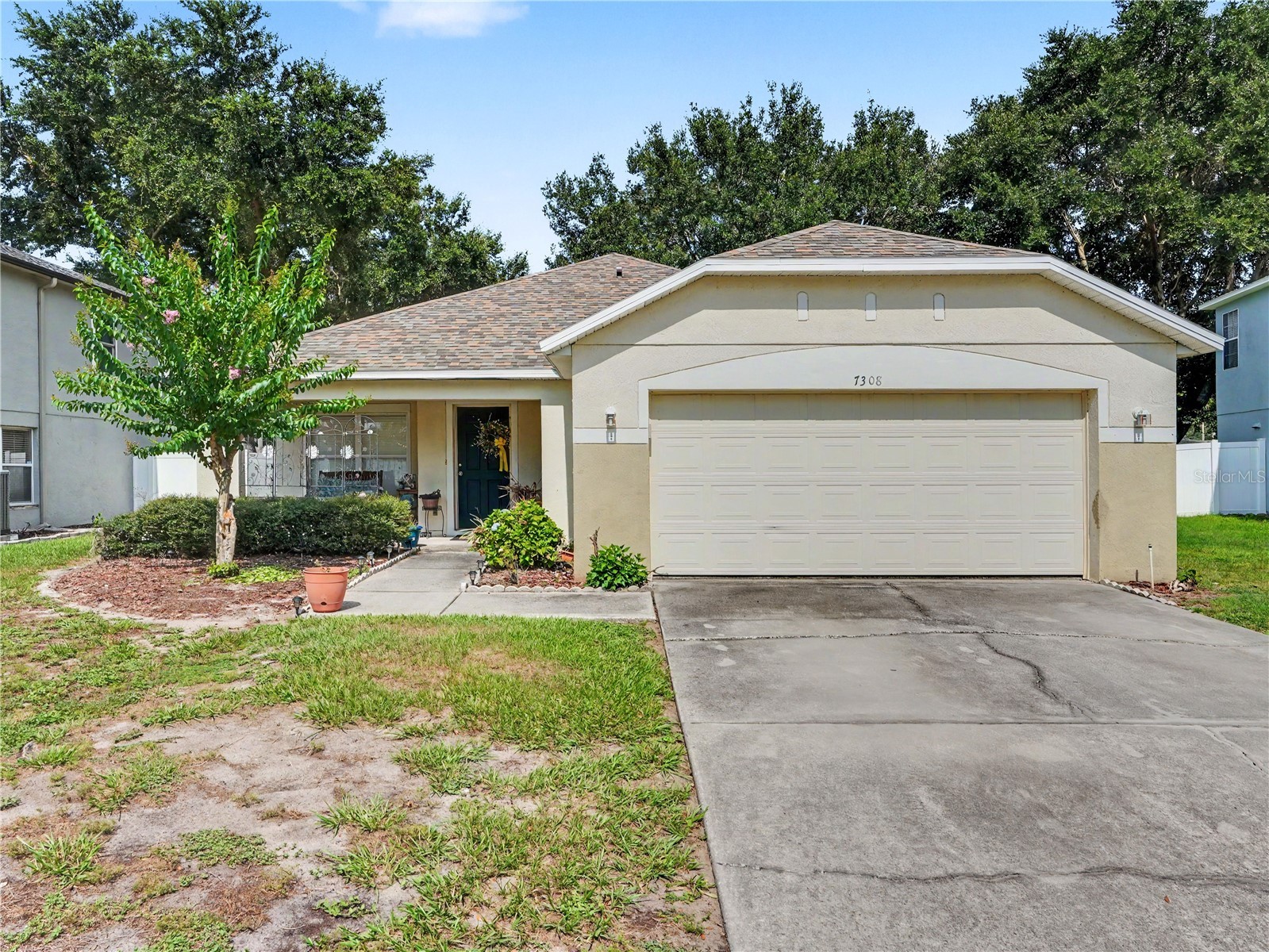 7308 HUNTERS GREENE CIRCLE