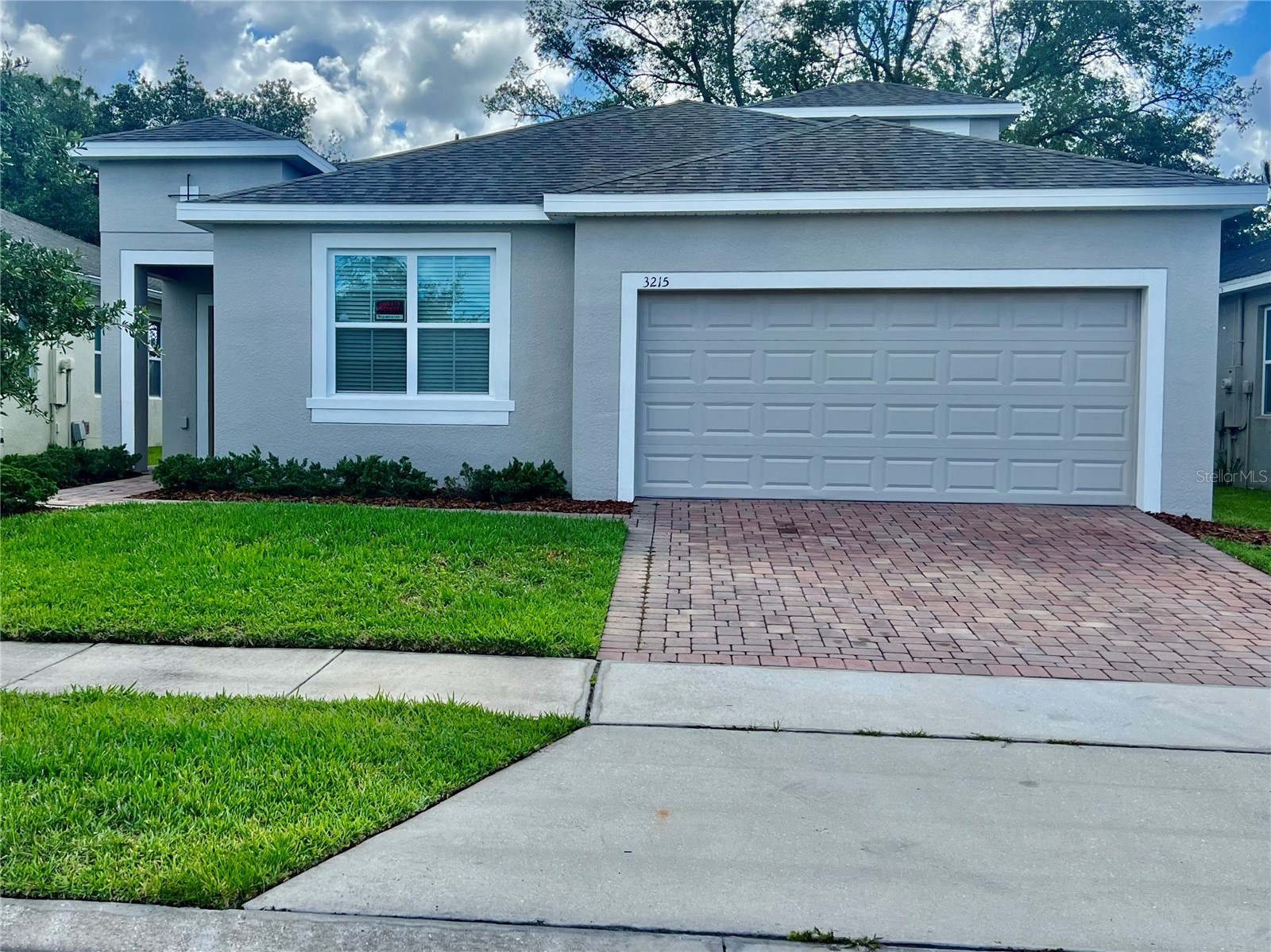 3215 STRATTON CIRCLE