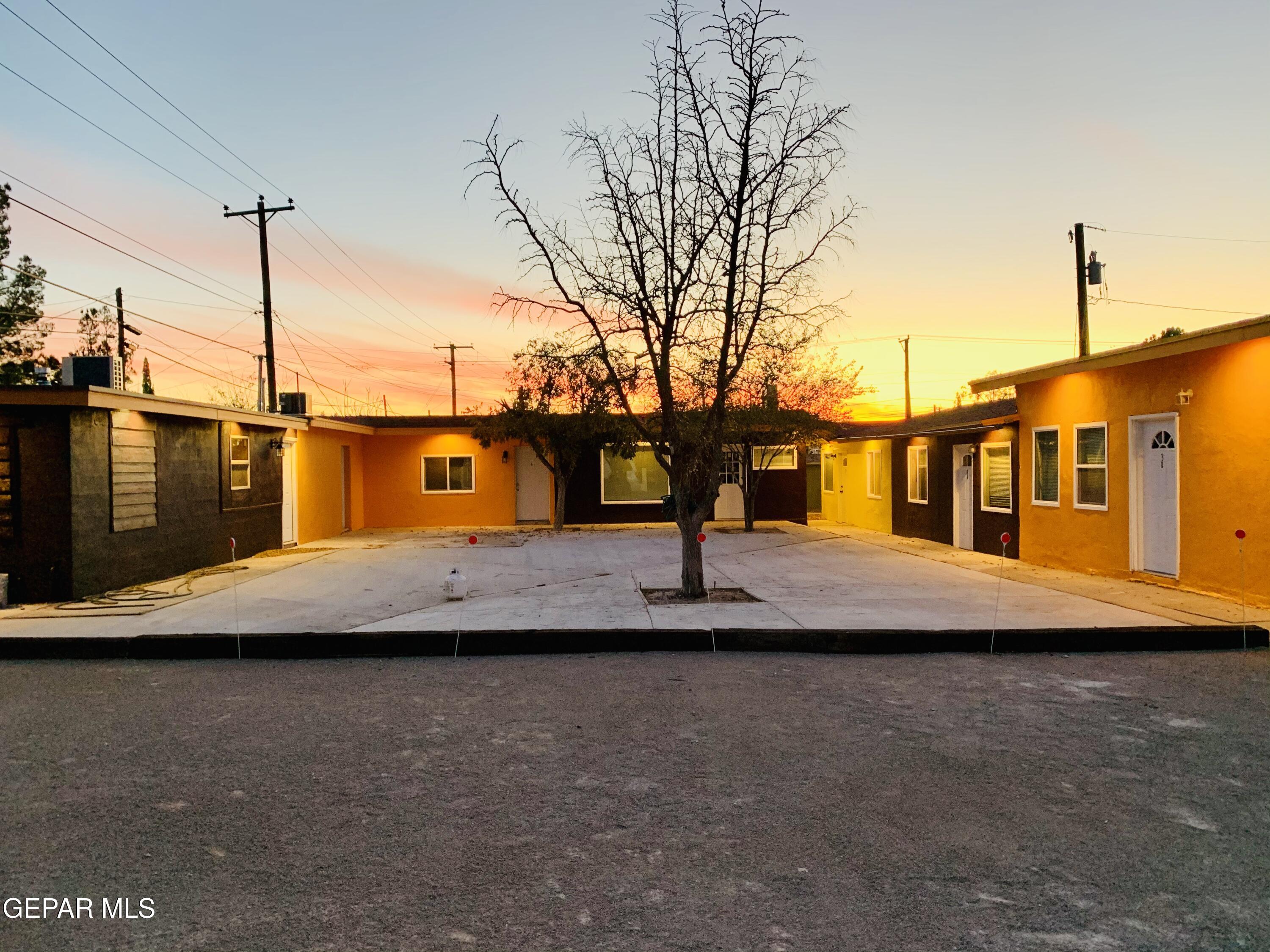 114 NW Davis Street, Fabens, TX 79838