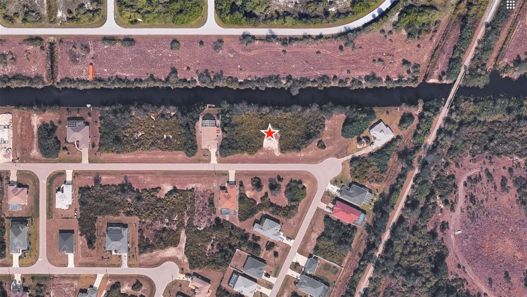 320 BAYTREE DRIVE
