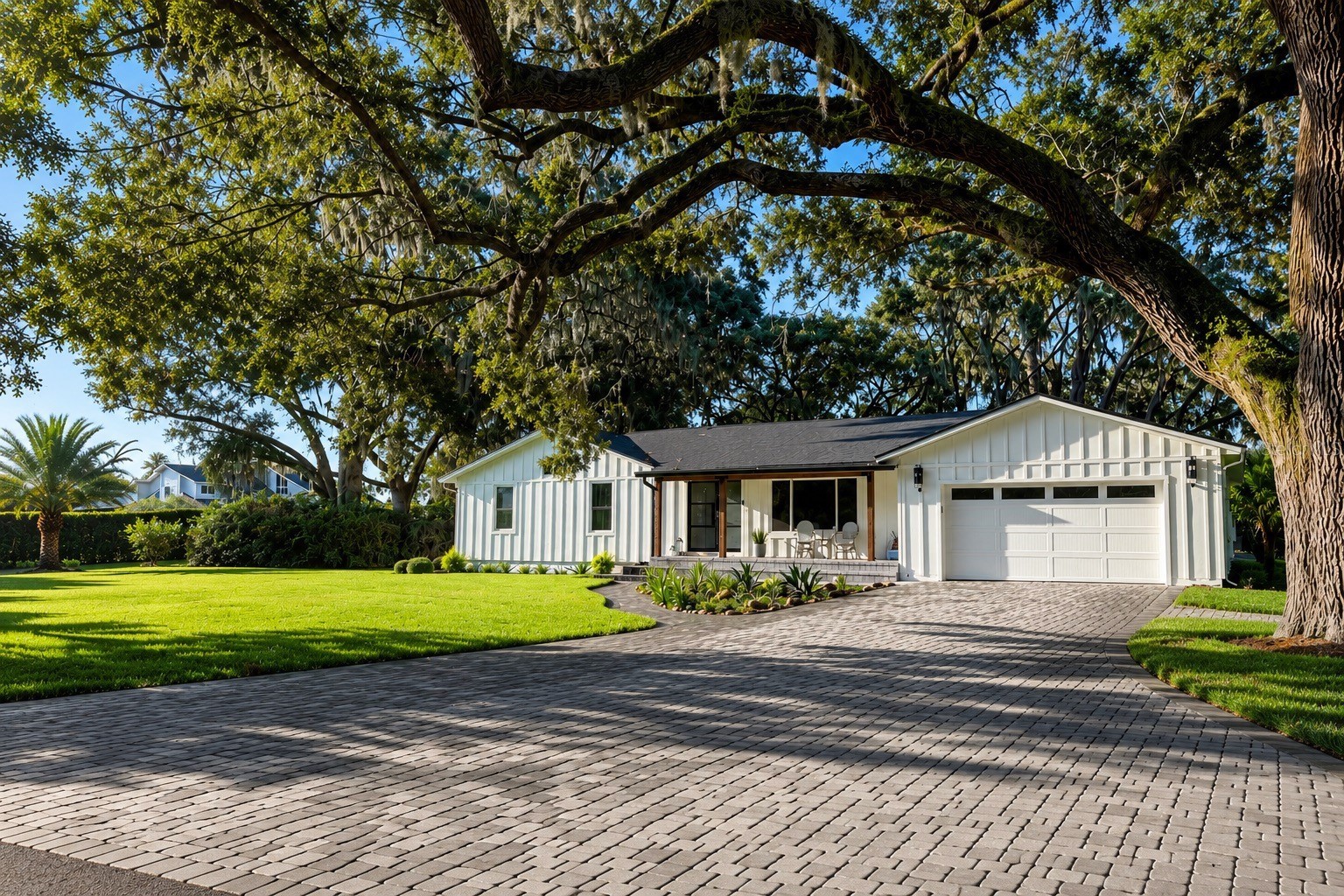 11102 SHADY OAK STREET