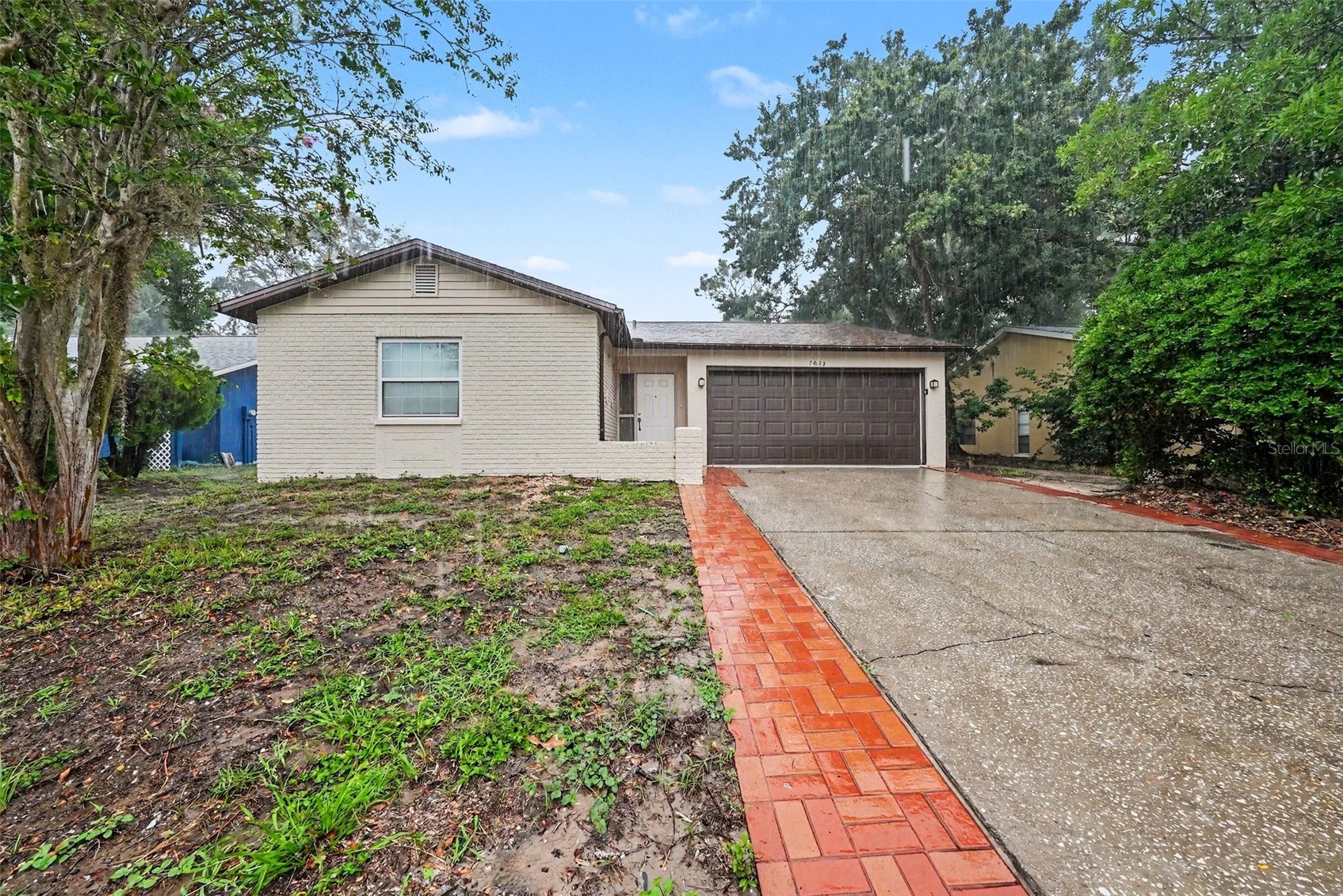 7623 BRAMBLEWOOD DRIVE