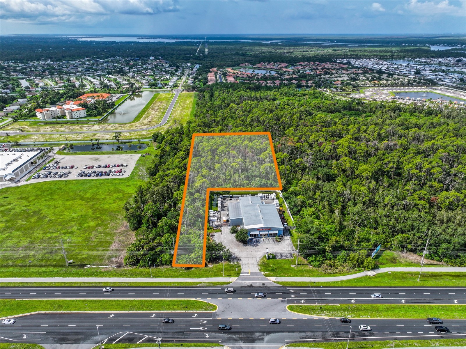 12986 TAMIAMI TRAIL S