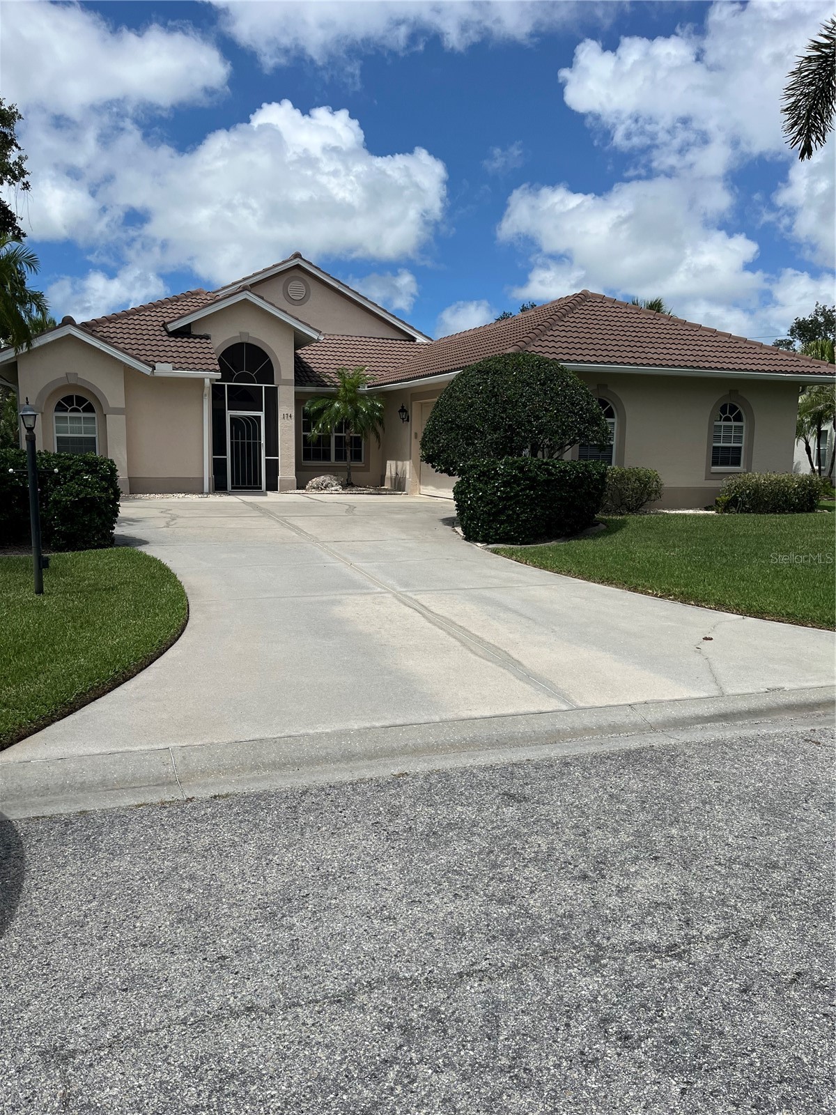 174 GRAND OAK CIRCLE