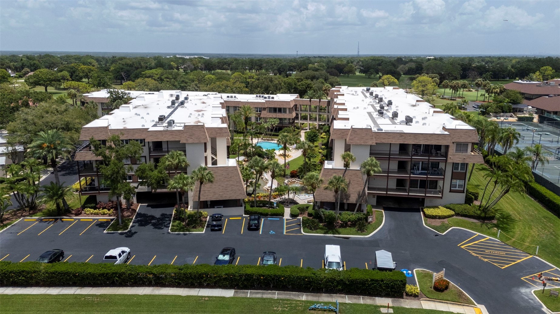 3035 COUNTRYSIDE BOULEVARD 24B