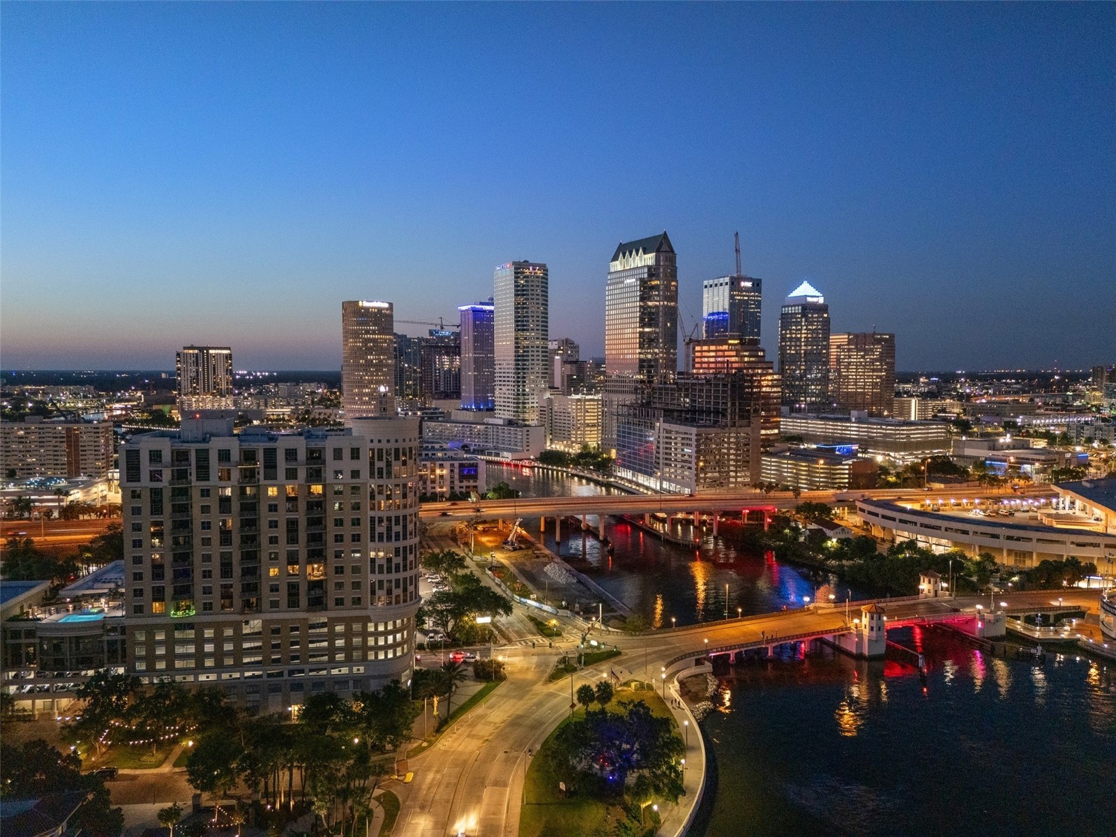 275 BAYSHORE BOULEVARD 1006