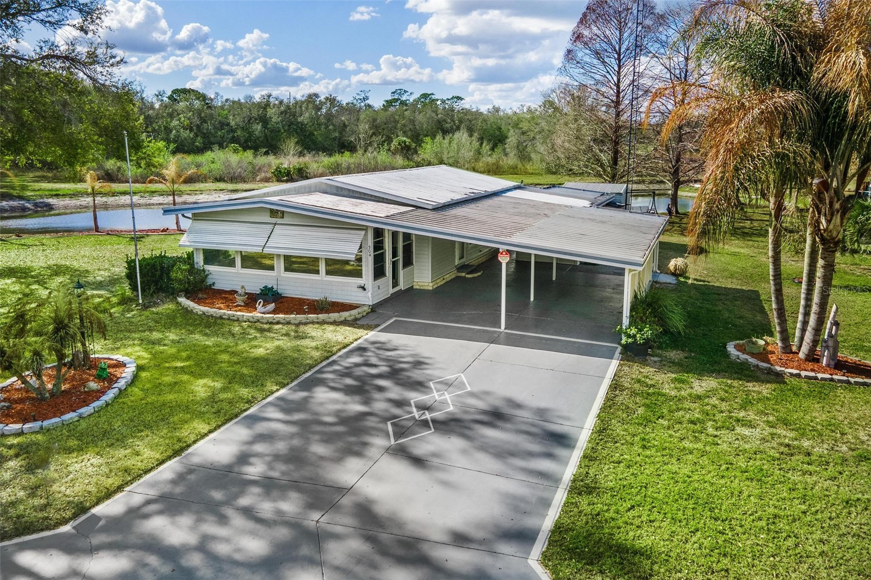 304 IVANHOE CIRCLE