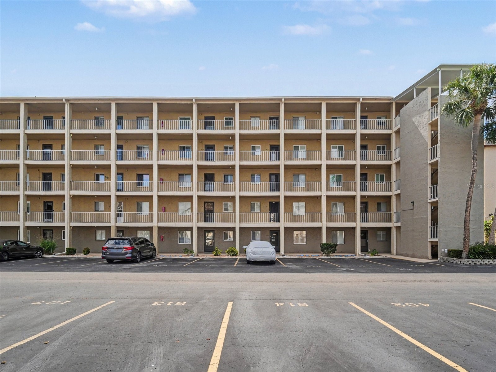 3801 LAKE BAYSHORE DRIVE H413
