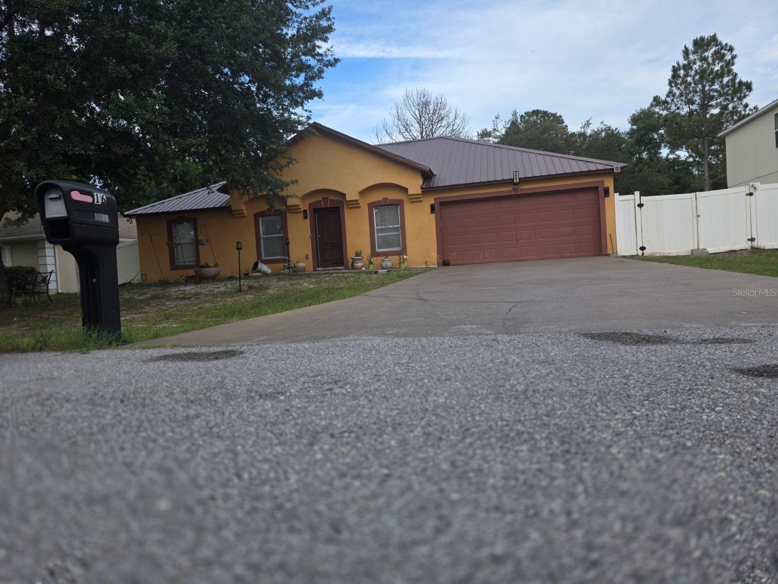 16 PERCH DRIVE