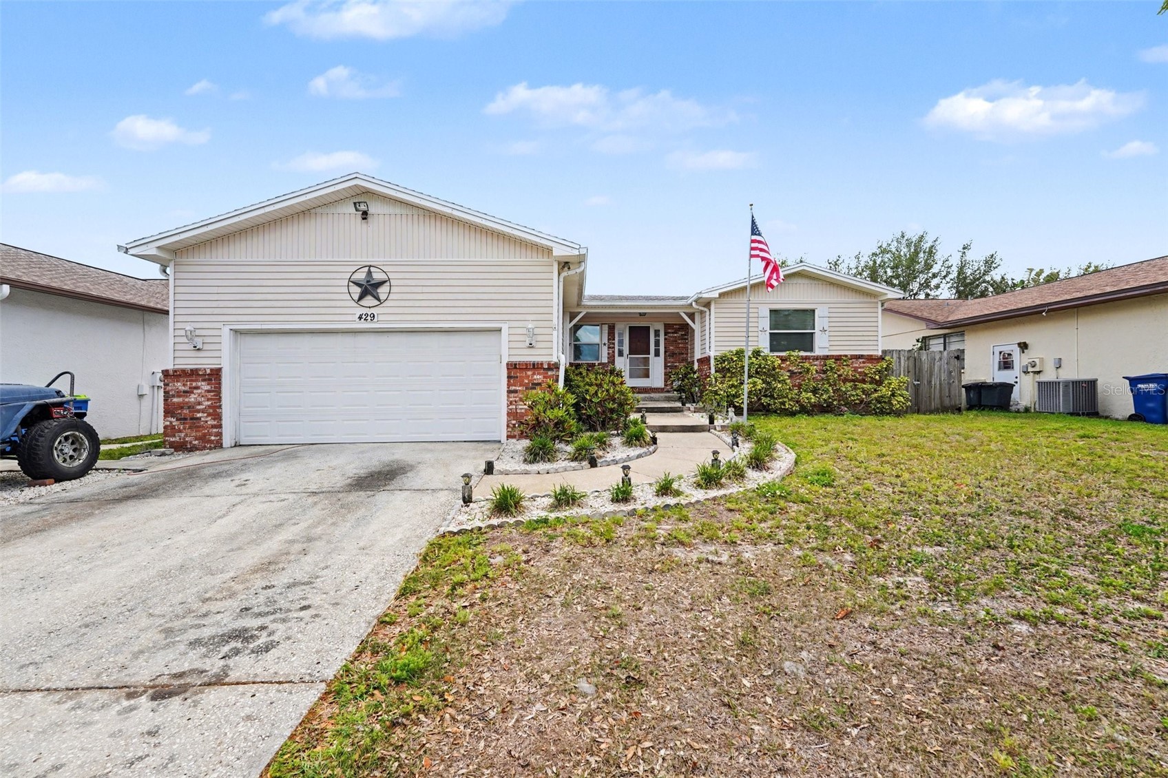 429 MANOR BOULEVARD