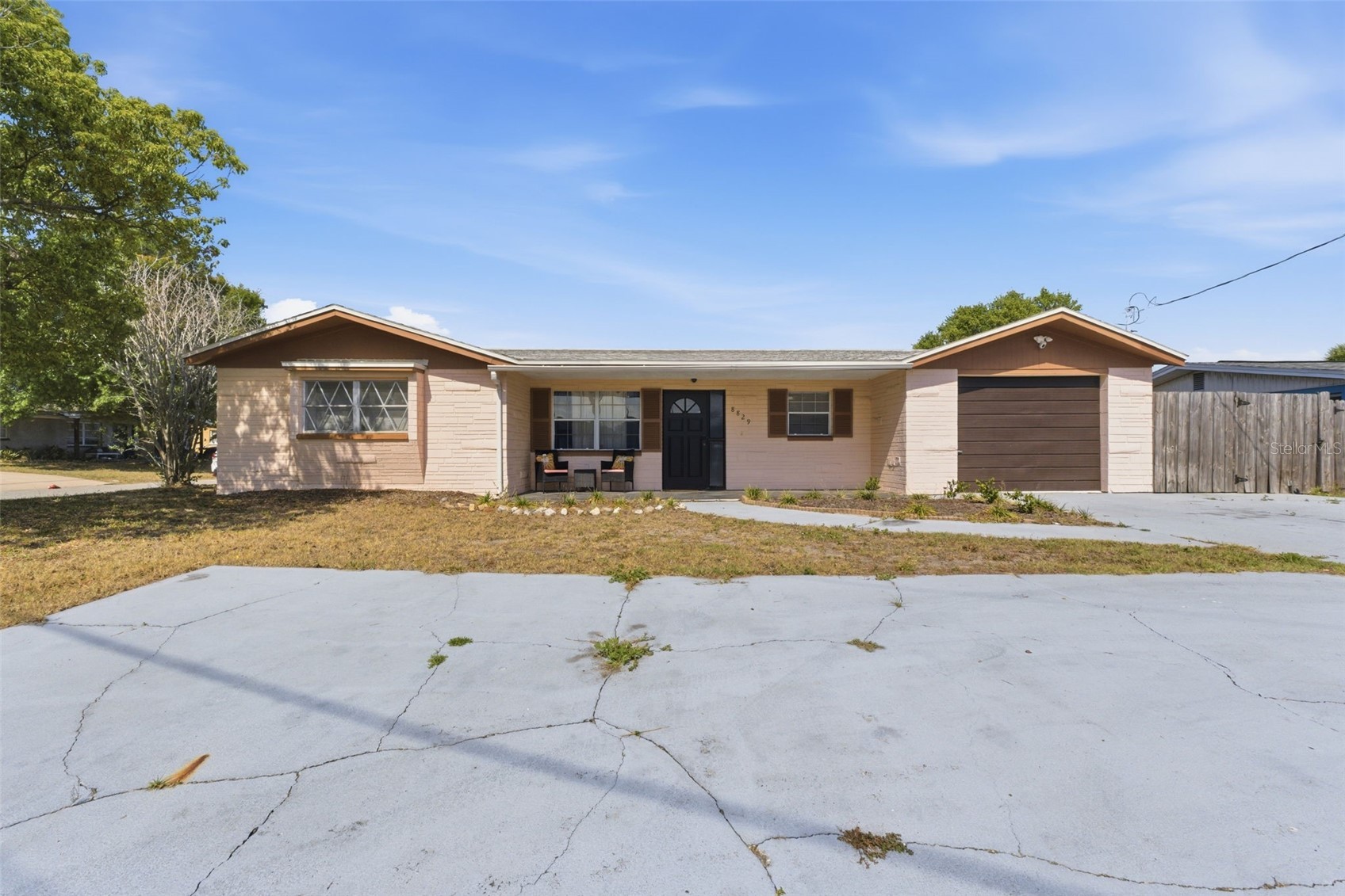 8829 EILEEN DRIVE