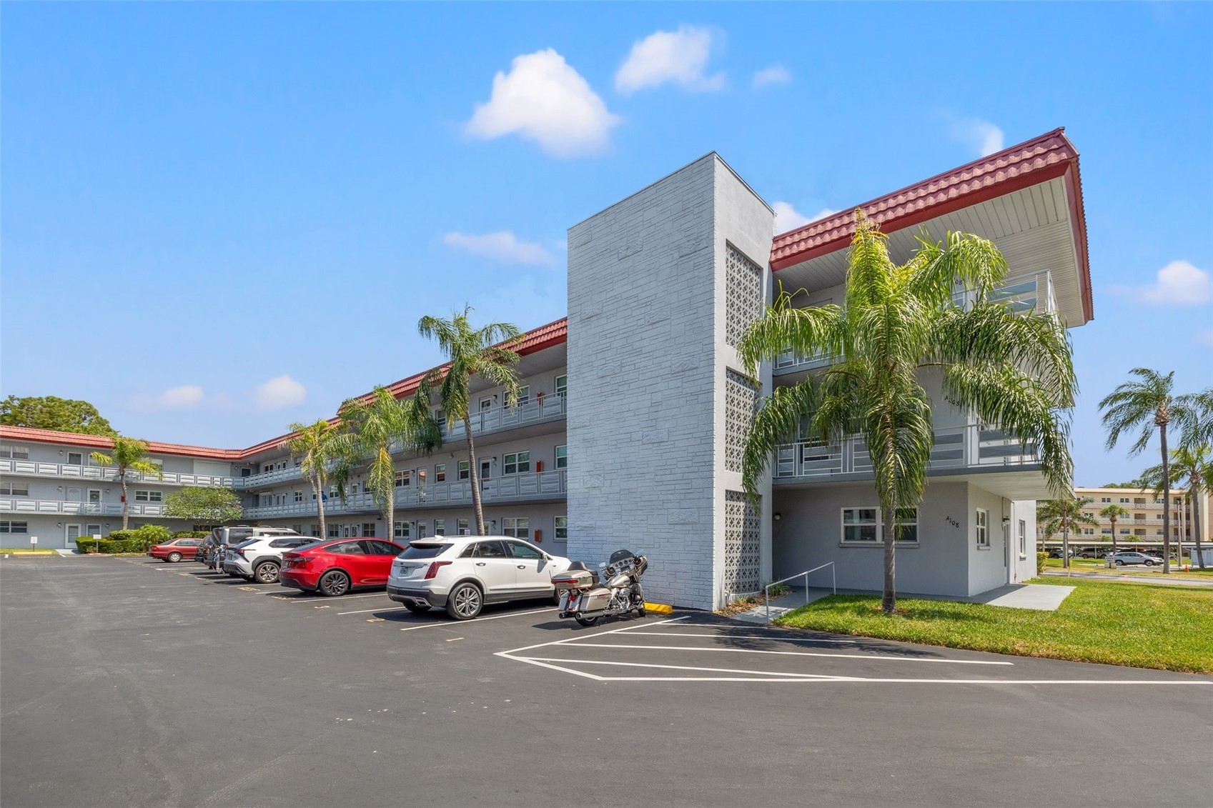 5660 80TH STREET N A208