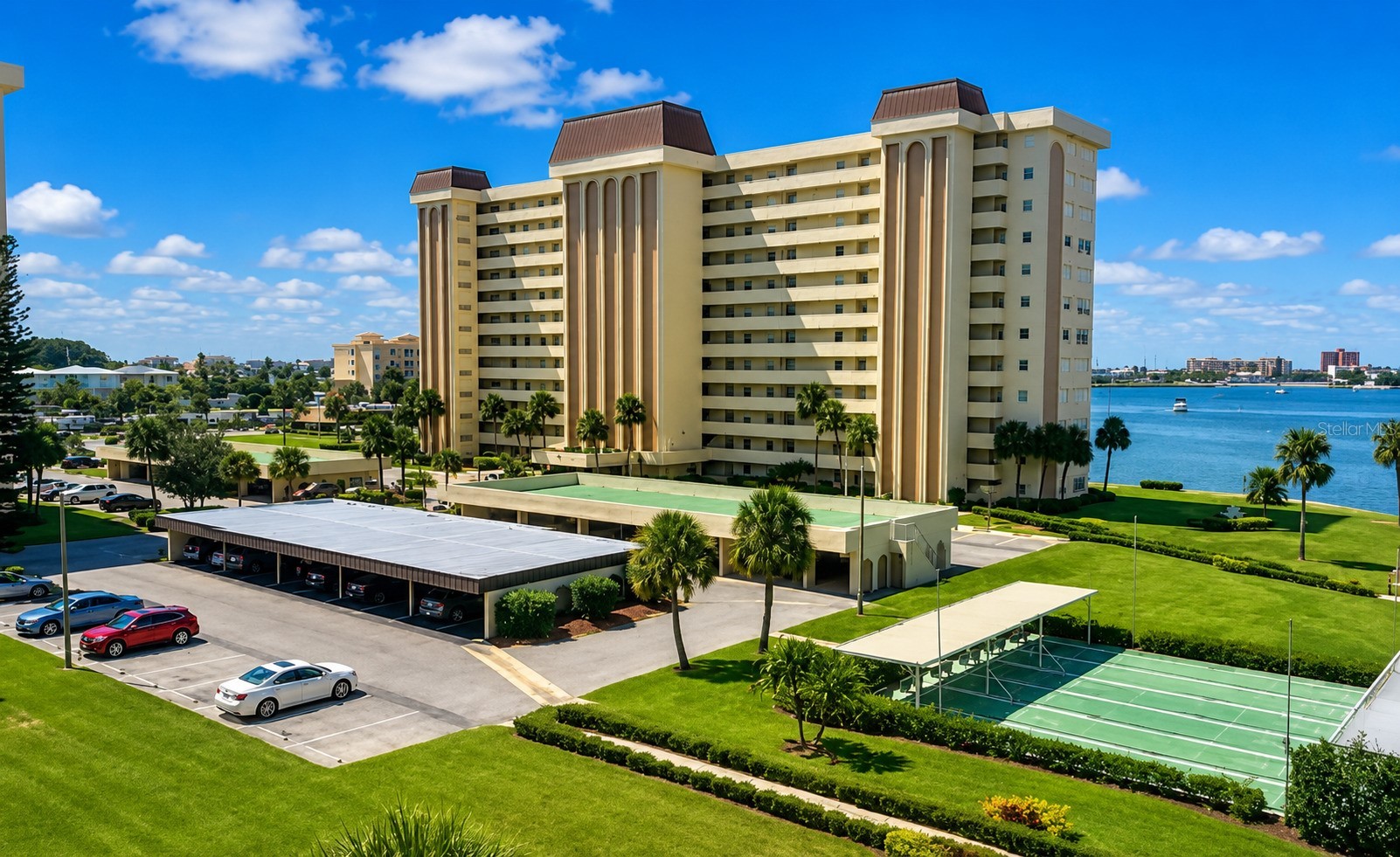 4575 COVE CIRCLE 506
