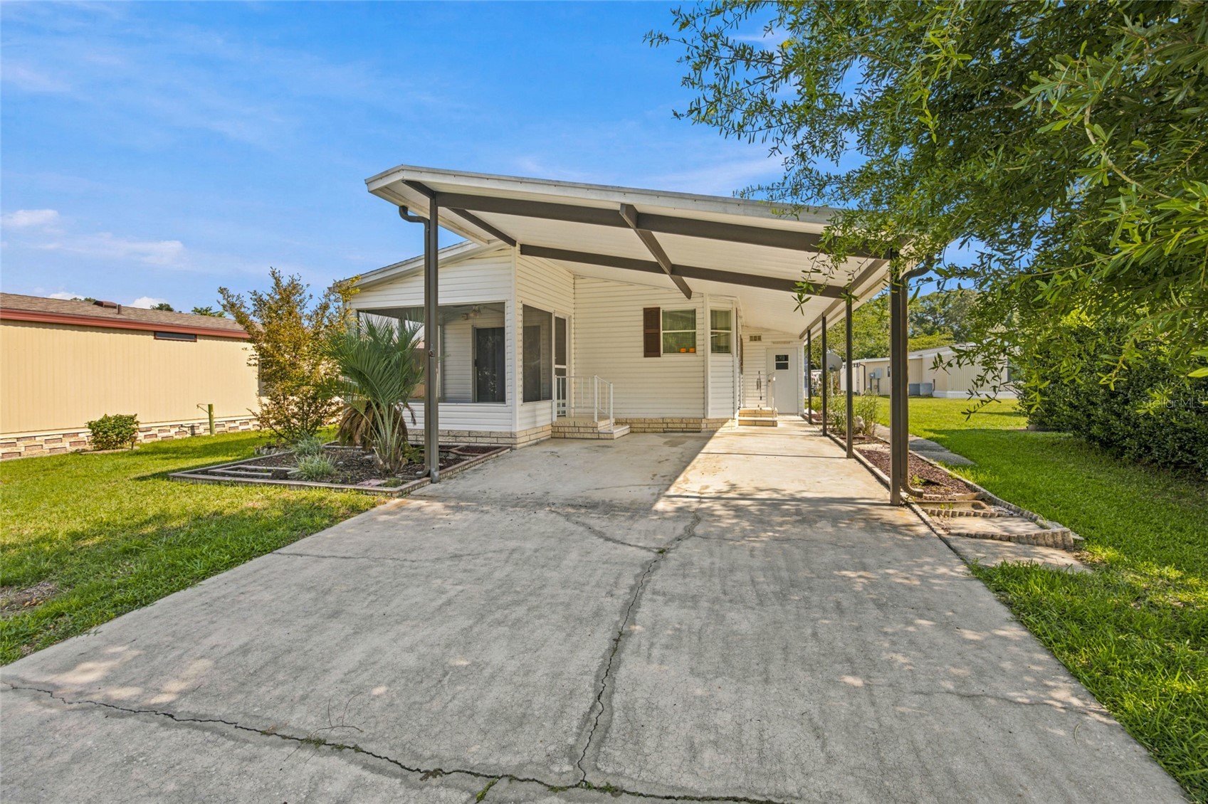 8880 SW 27TH AVE LOT B16
